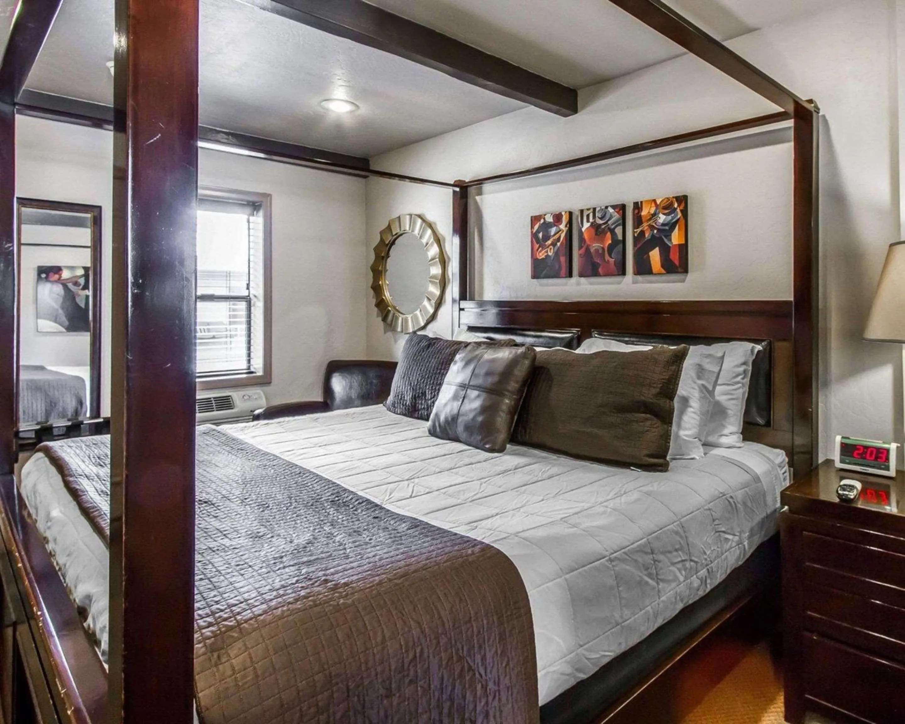 Bedroom, Bed in Rodeway Inn & Suites Williams Downtowner-Rte 66