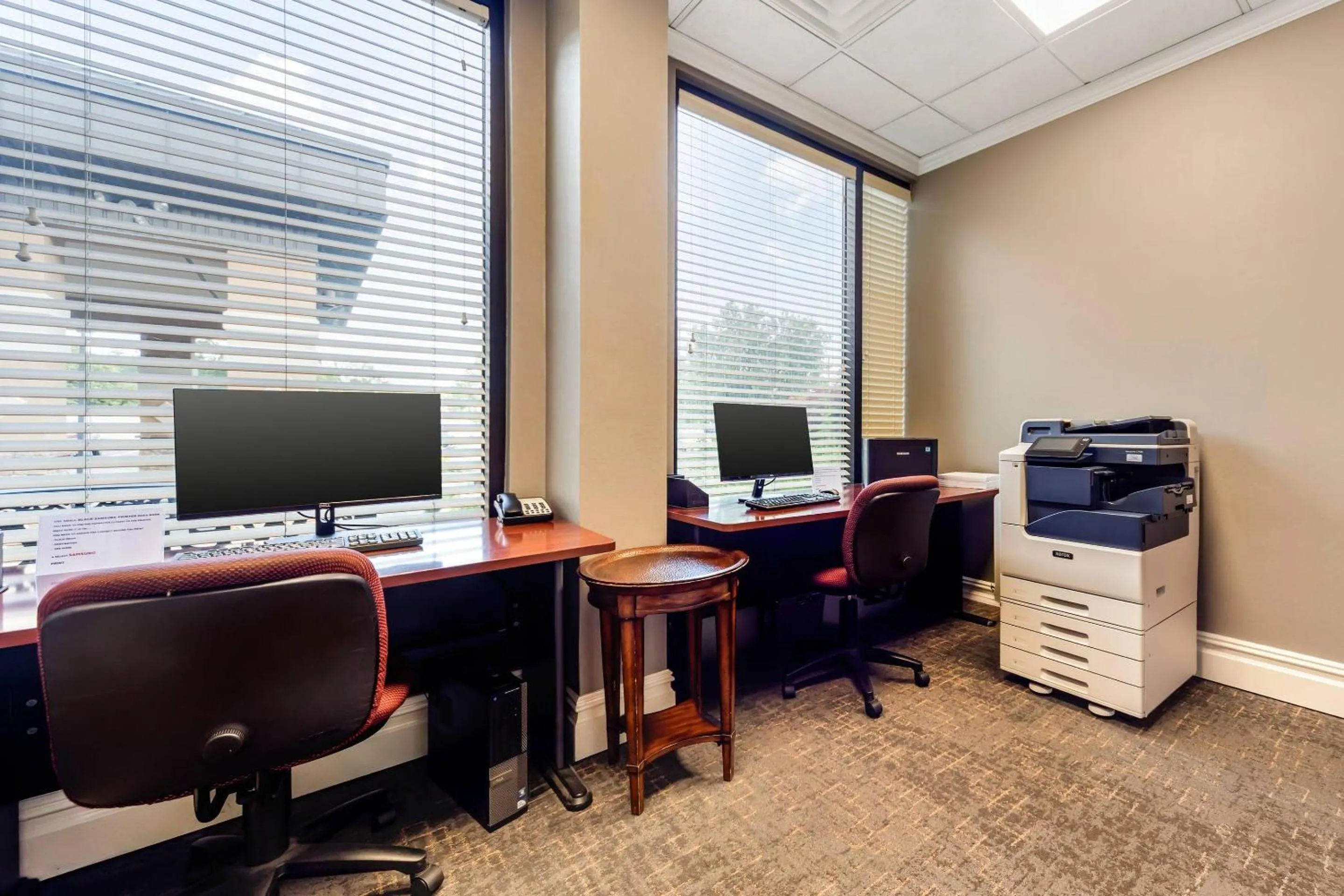 Business facilities in Clarion Hotel & Conference Center Toms River