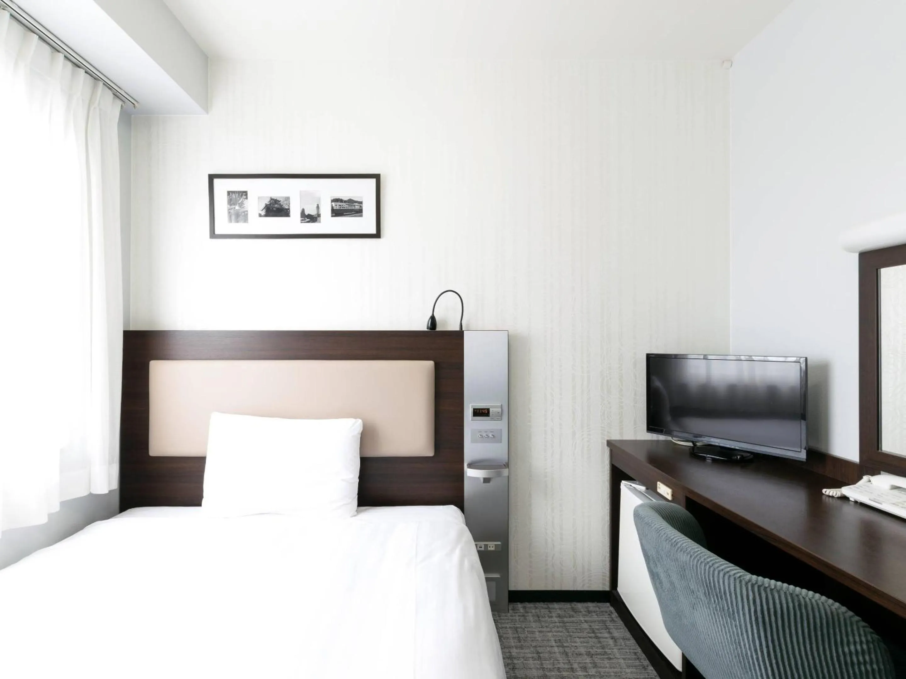 Bedroom, Bed in Comfort Hotel Hamamatsu