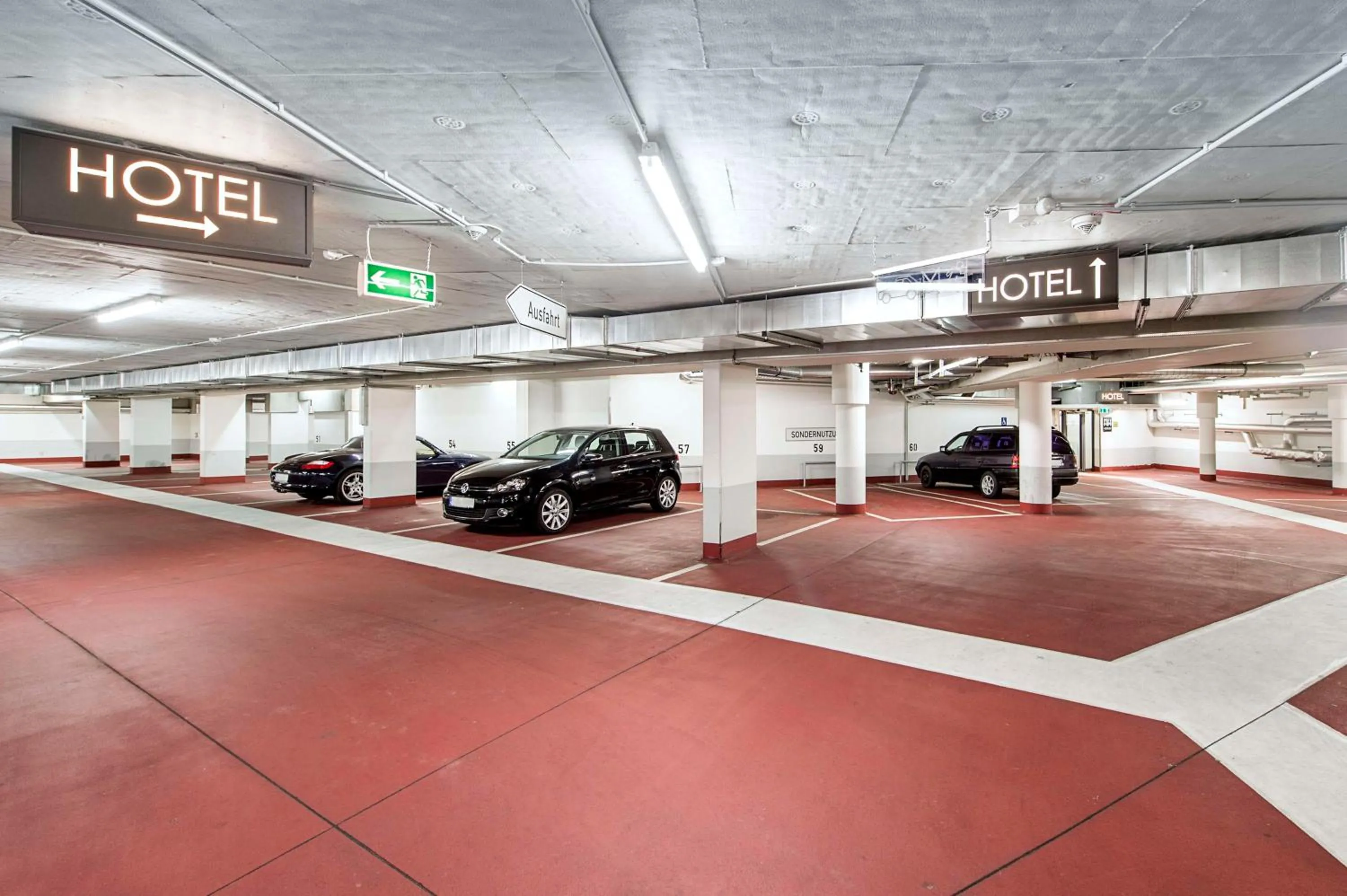 Property building in NH Collection Nürnberg City