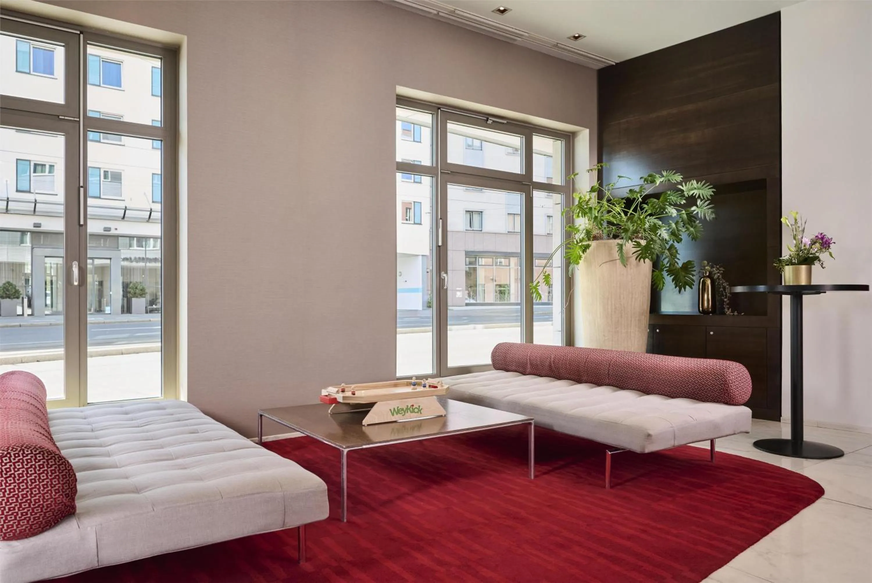 Lobby or reception in NH Collection Nürnberg City