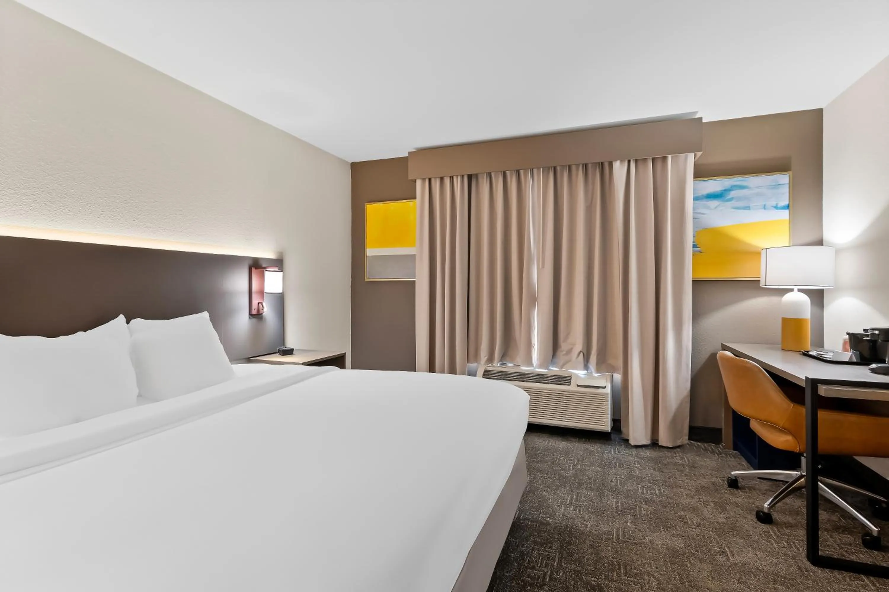 Bedroom, Bed in Comfort Inn & Suites Elk City South