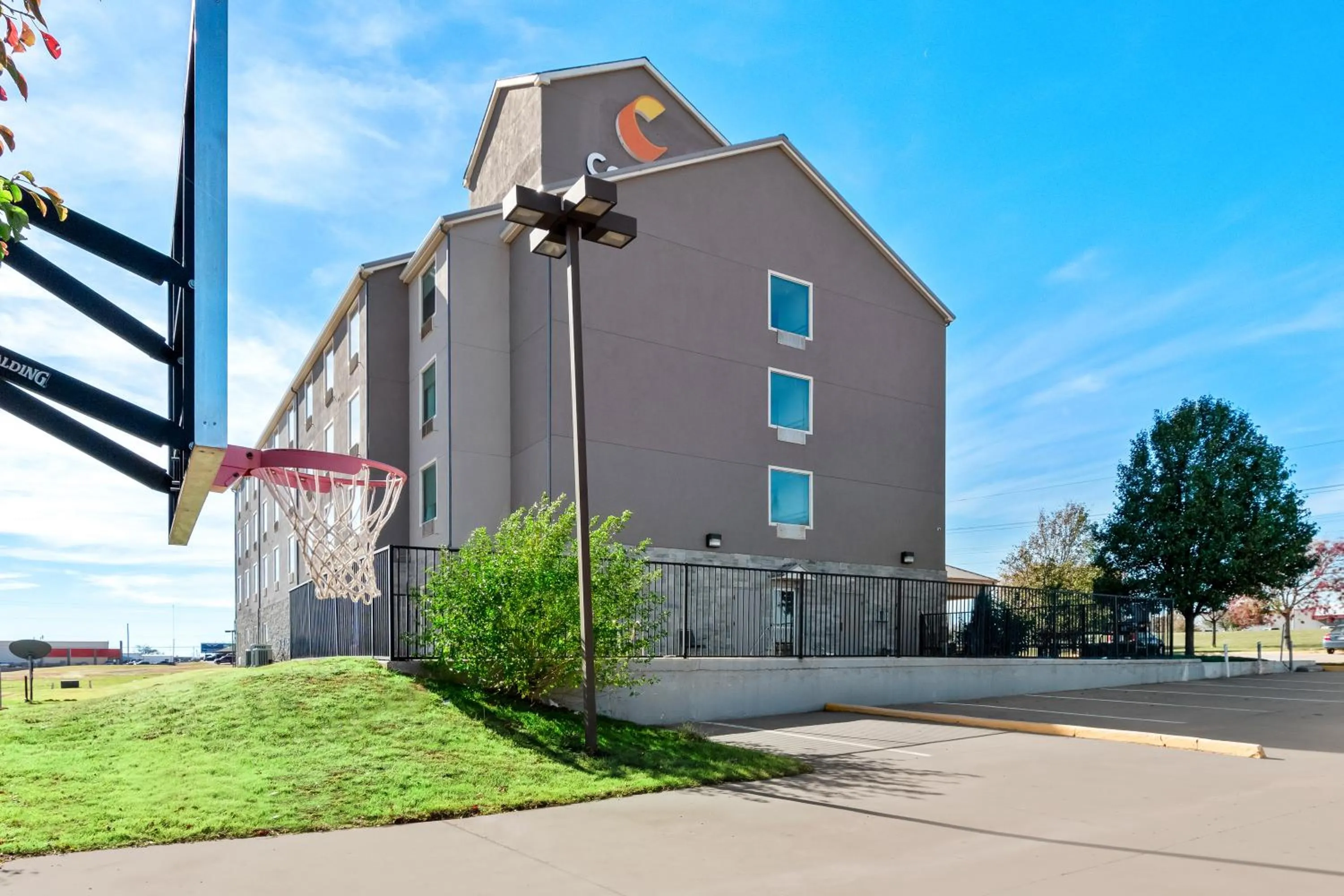 Property building in Comfort Inn & Suites Elk City South
