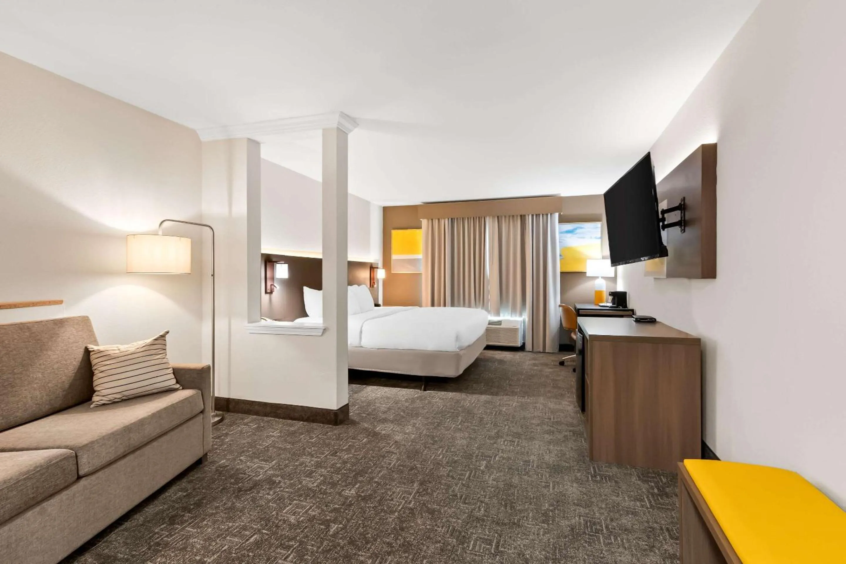 Bedroom, Bed in Comfort Inn & Suites Elk City South