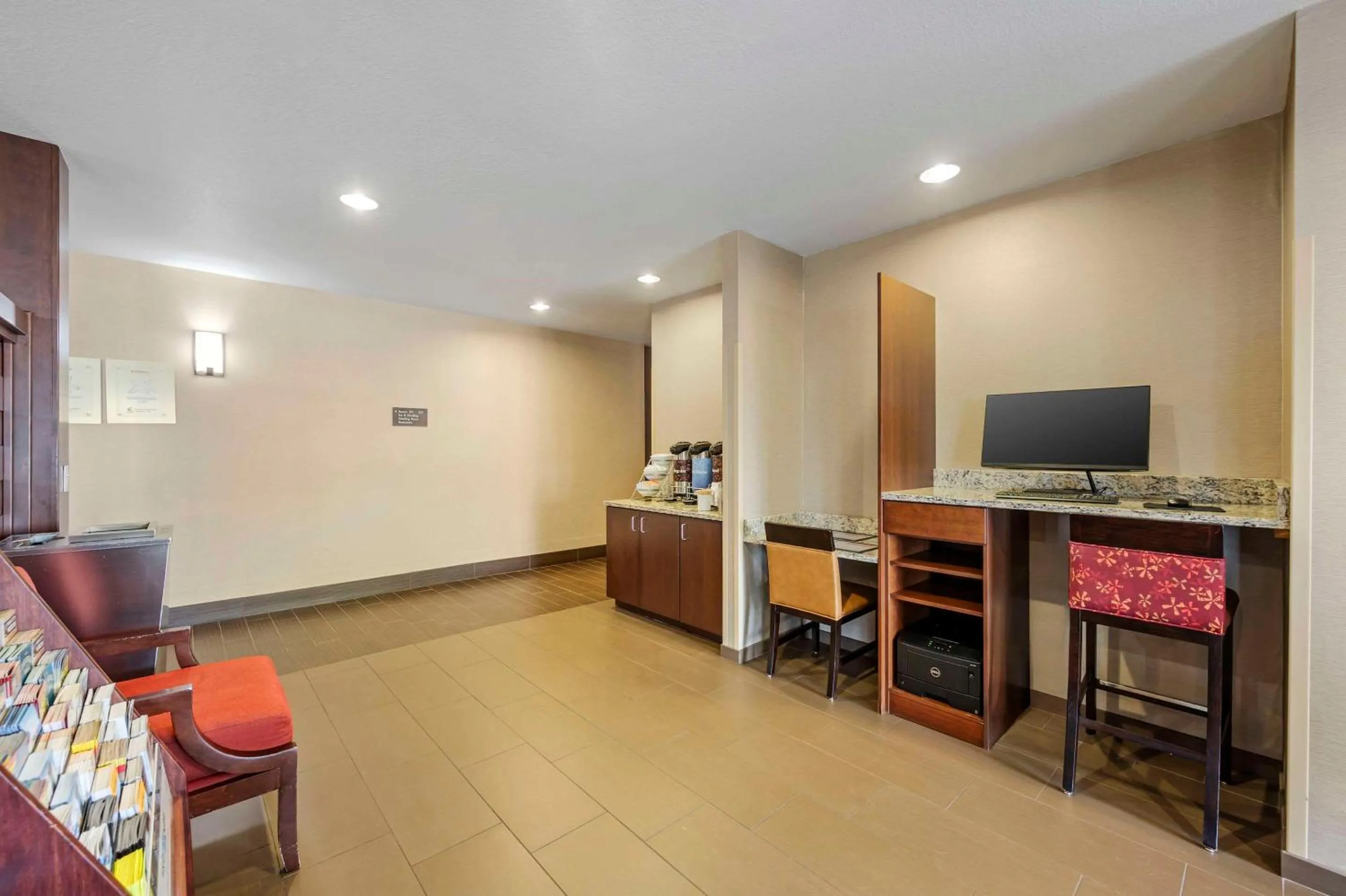 Business facilities in Comfort Inn & Suites