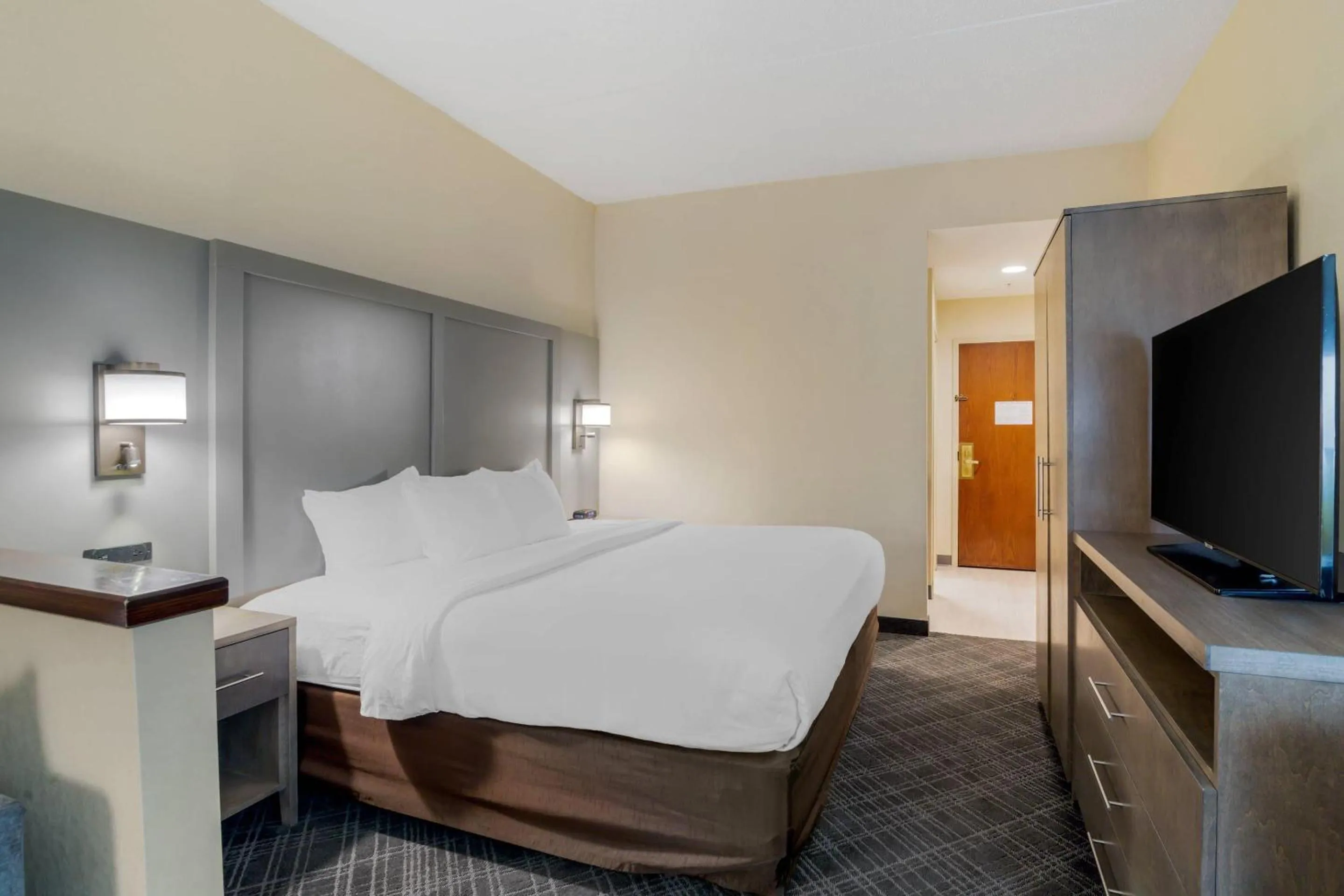 Bedroom in Comfort Inn Bismarck