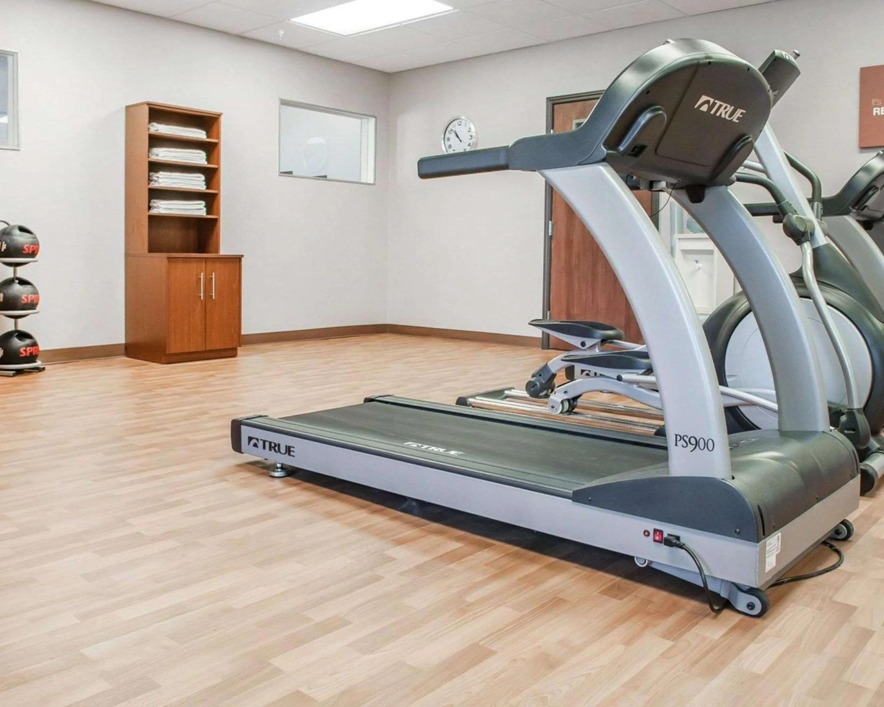 Fitness centre/facilities in Comfort Suites Farmington