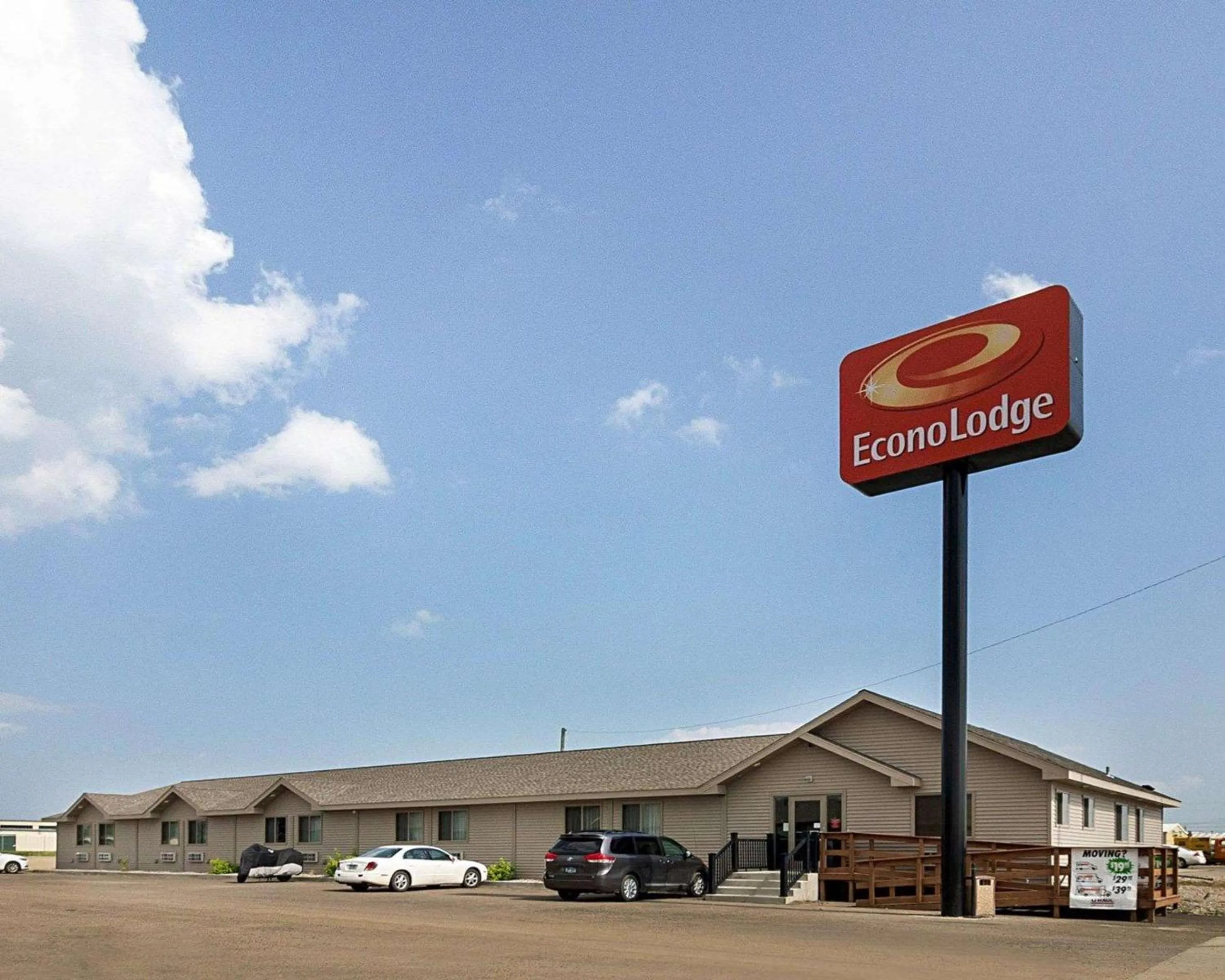 Property building in Econo Lodge