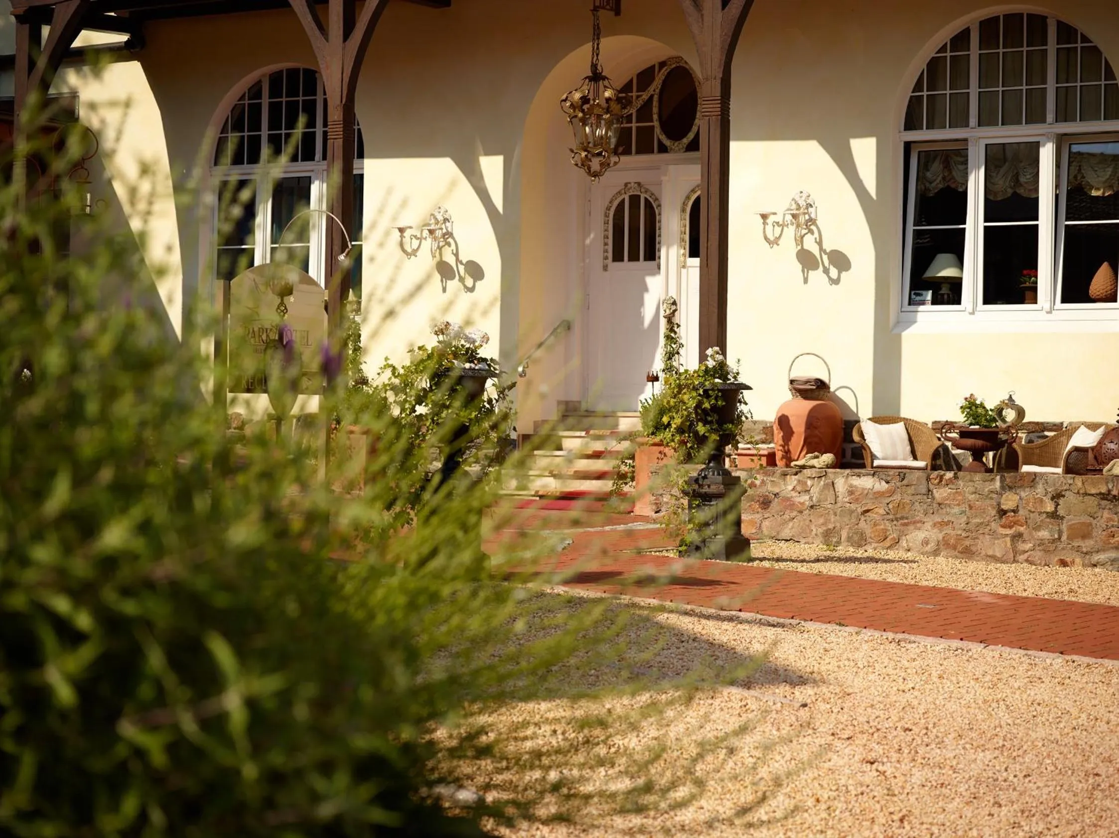 Property building in PARK VILLA zentral am Mittelrhein Zimmer&Apartments Self check in Aparthotel