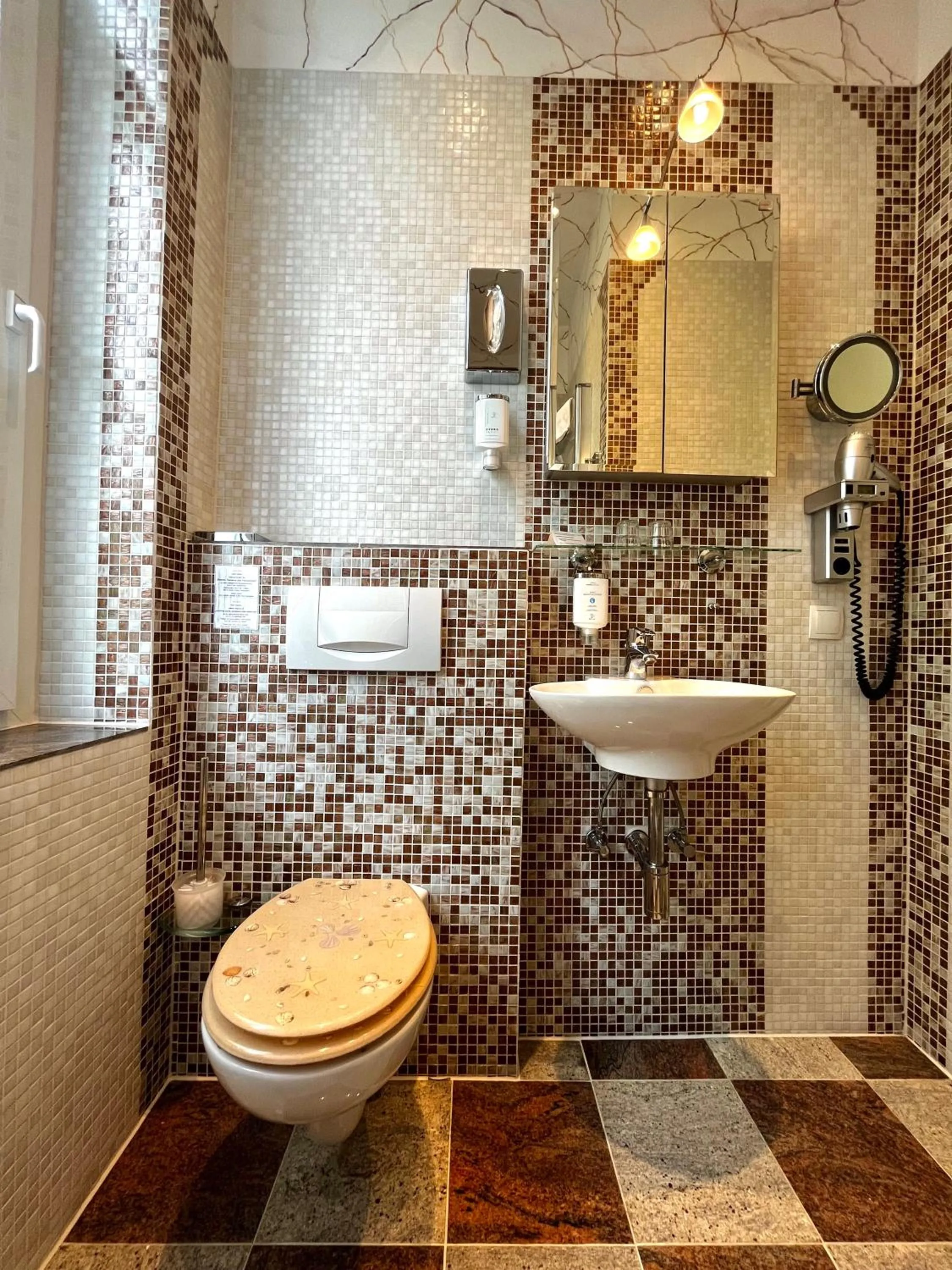 Shower in PARK VILLA zentral am Mittelrhein Zimmer&Apartments Self check in Aparthotel