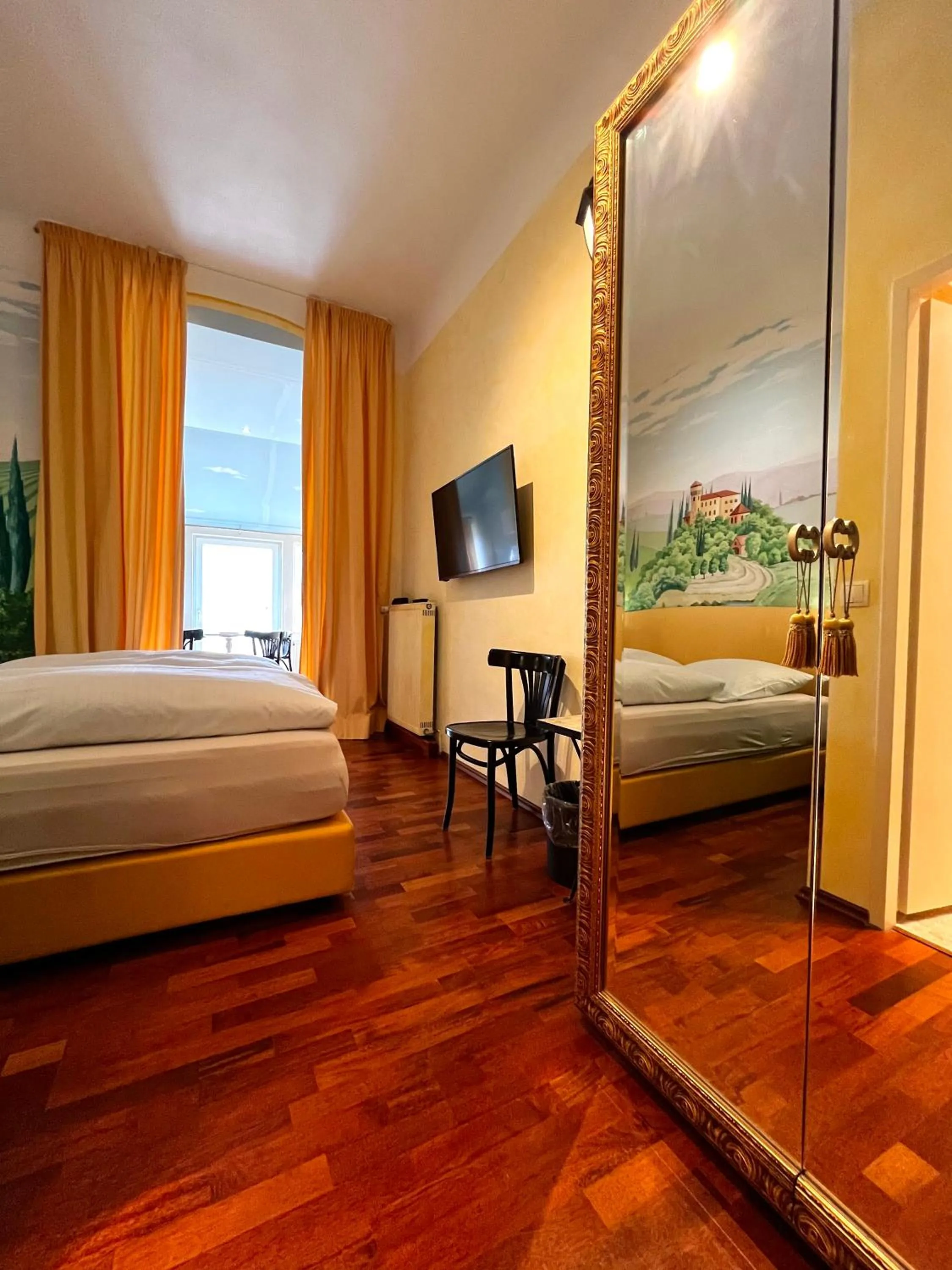 Bedroom, Bed in PARK VILLA zentral am Mittelrhein Zimmer&Apartments Self check in Aparthotel