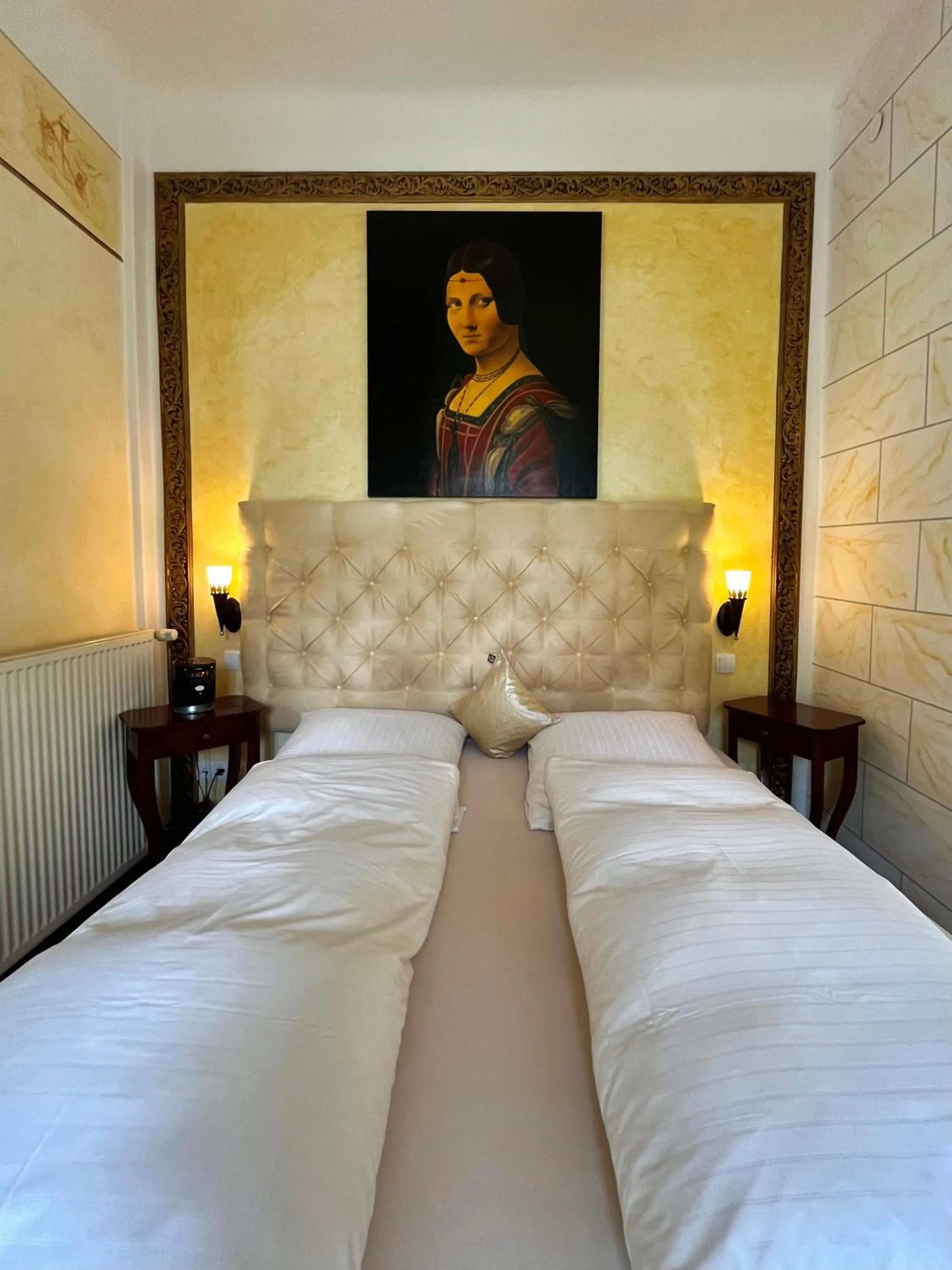 Bed in PARK VILLA zentral am Mittelrhein Zimmer&Apartments Self check in Aparthotel