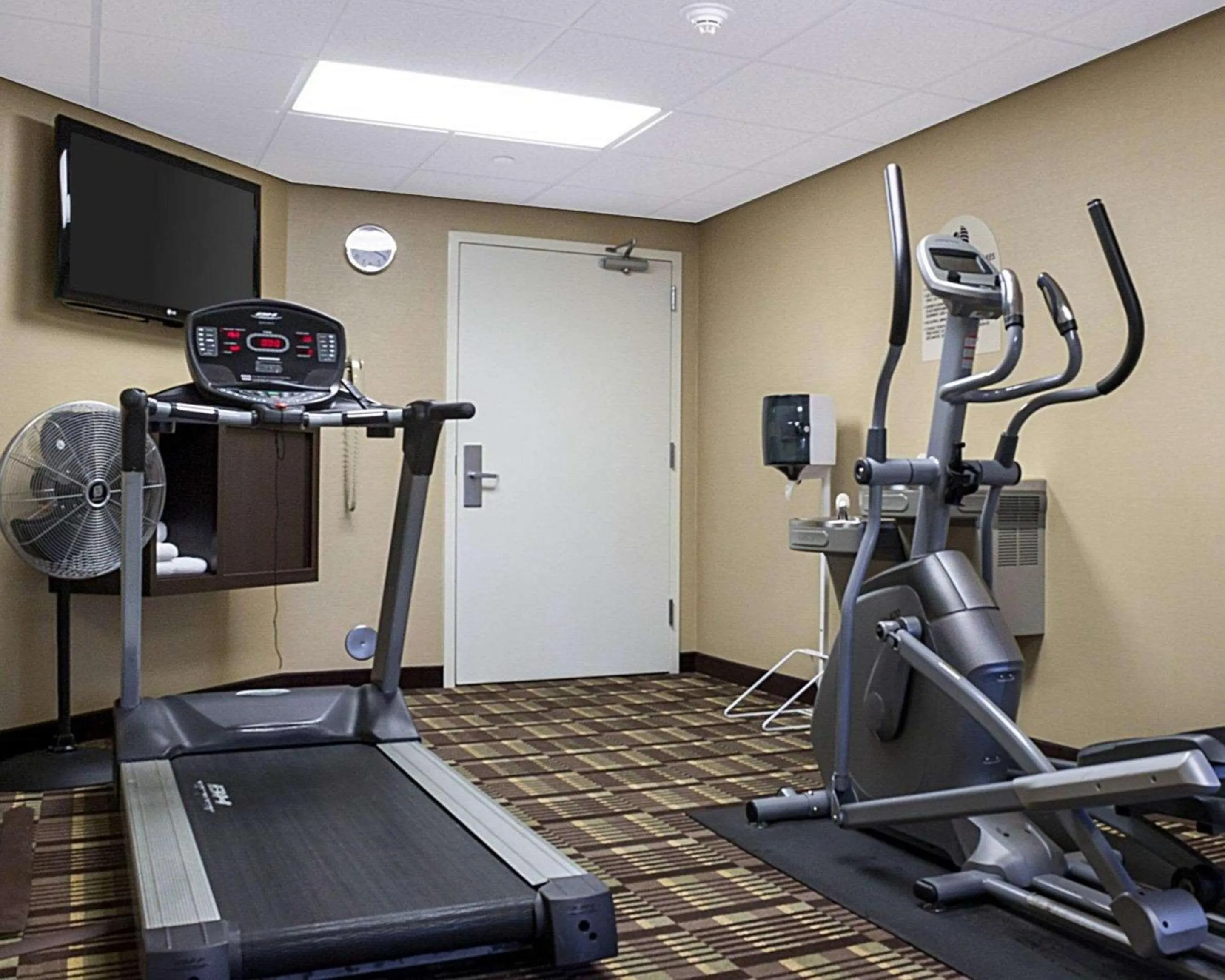Fitness centre/facilities in MainStay Suites Bismarck
