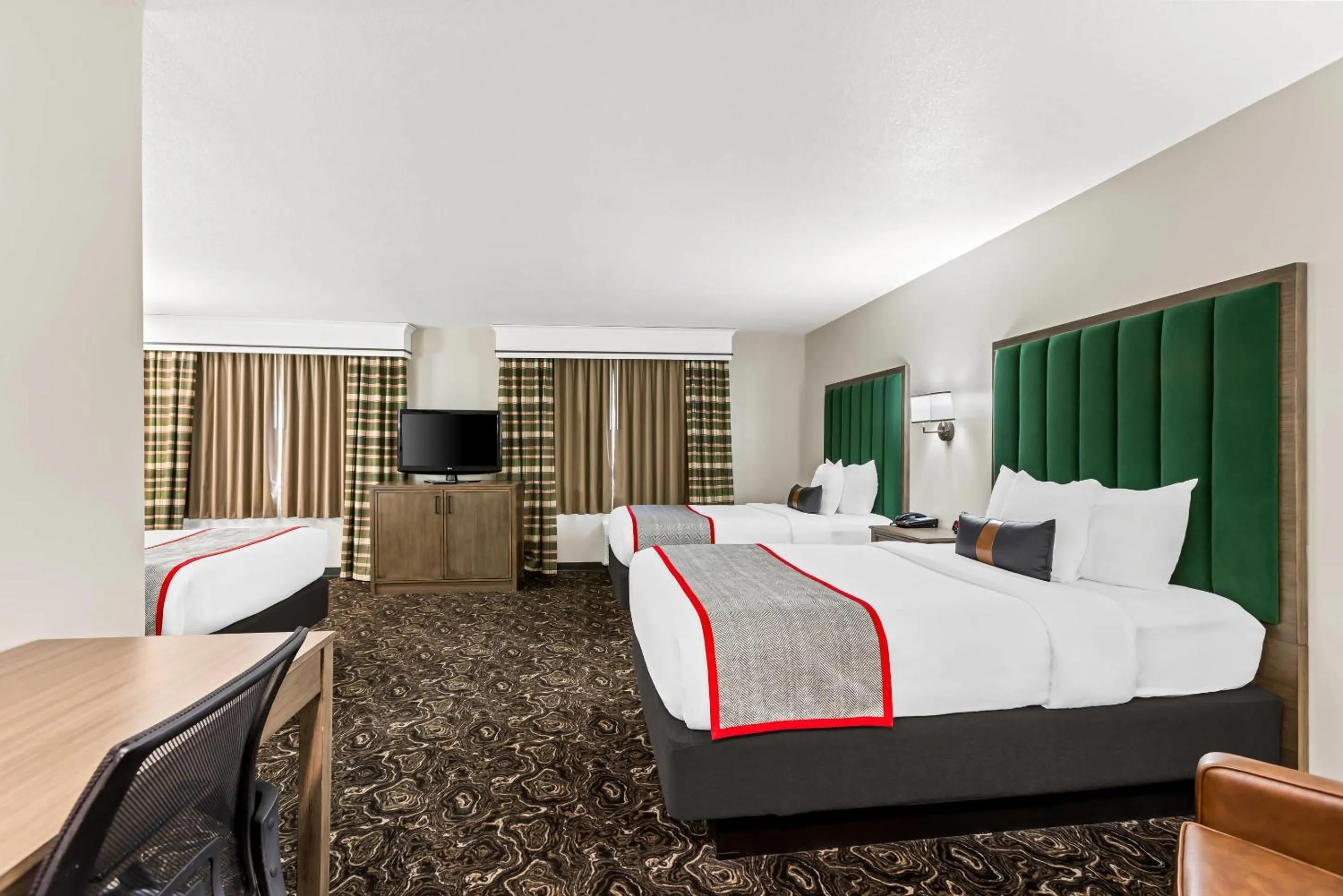 Bedroom, Bed in Lumber Jack Lodge, an Ascend Collection Hotel