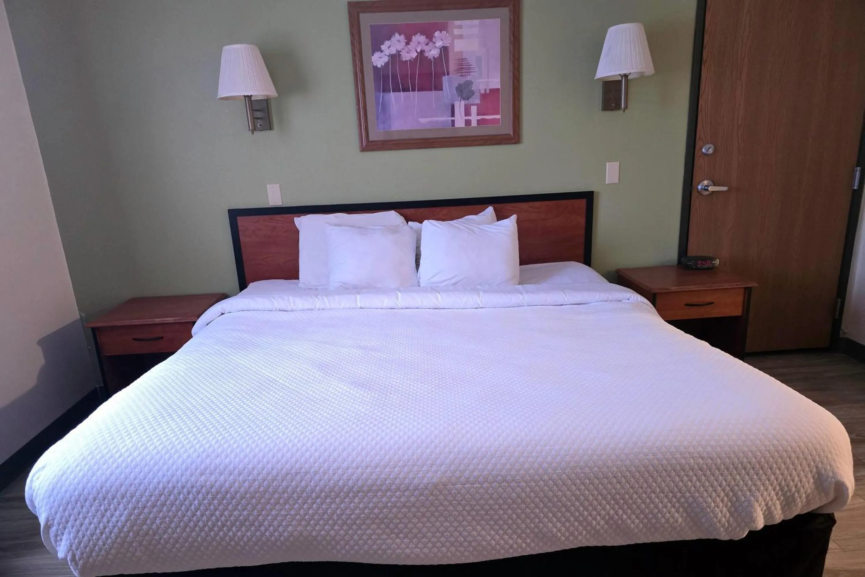 Bedroom, Bed in Quality Inn Durand I-69