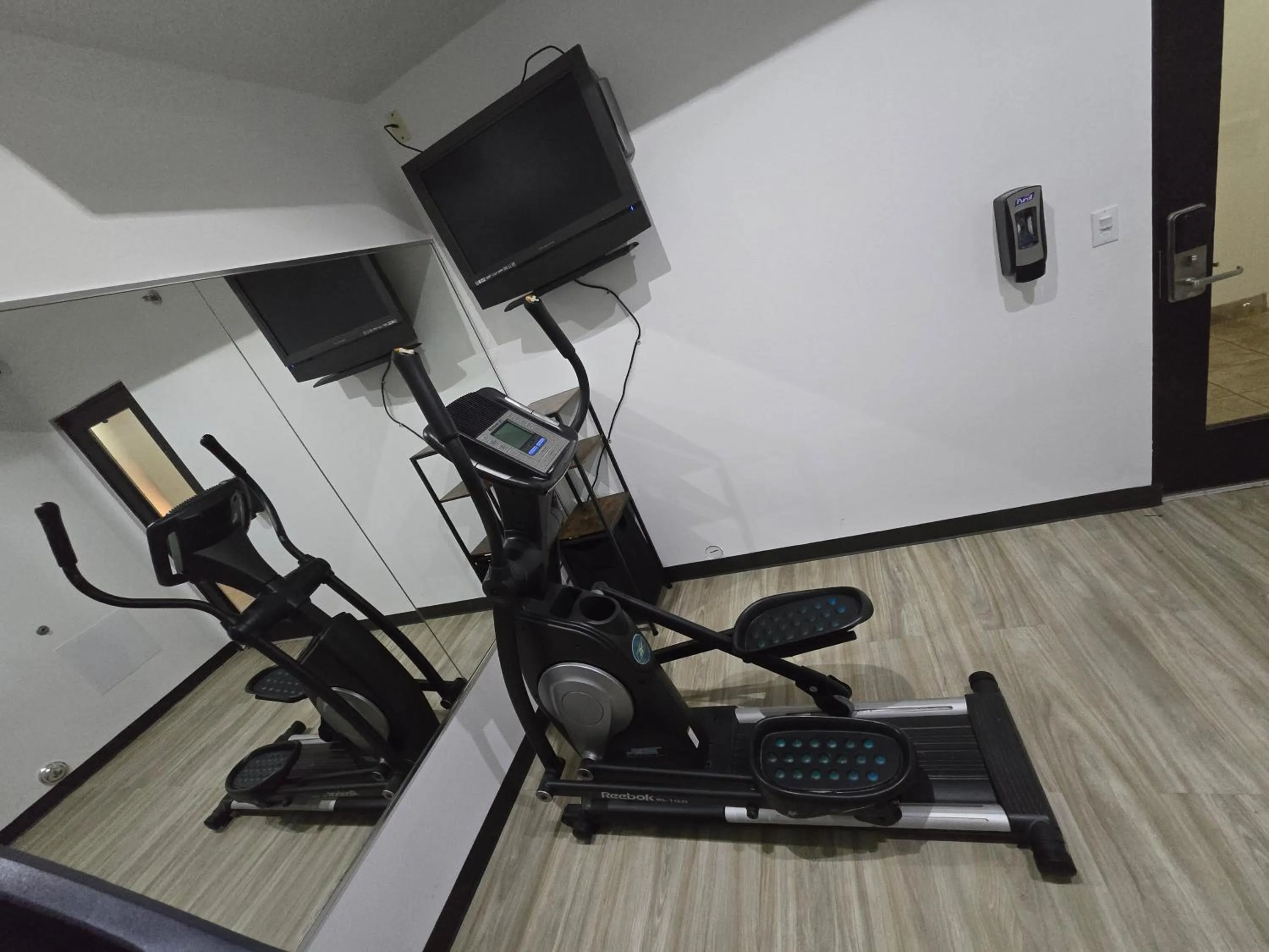 Fitness centre/facilities in Quality Inn Durand I-69