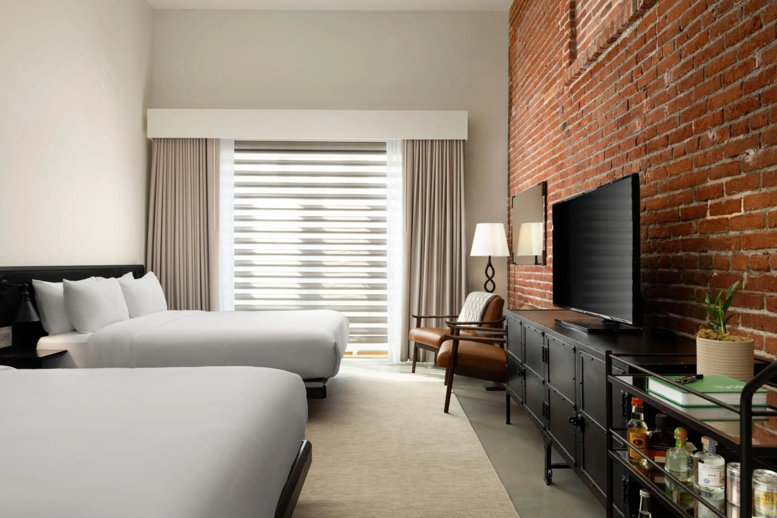 Photo of the whole room, Bed in HOTEL CERRO, Autograph Collection