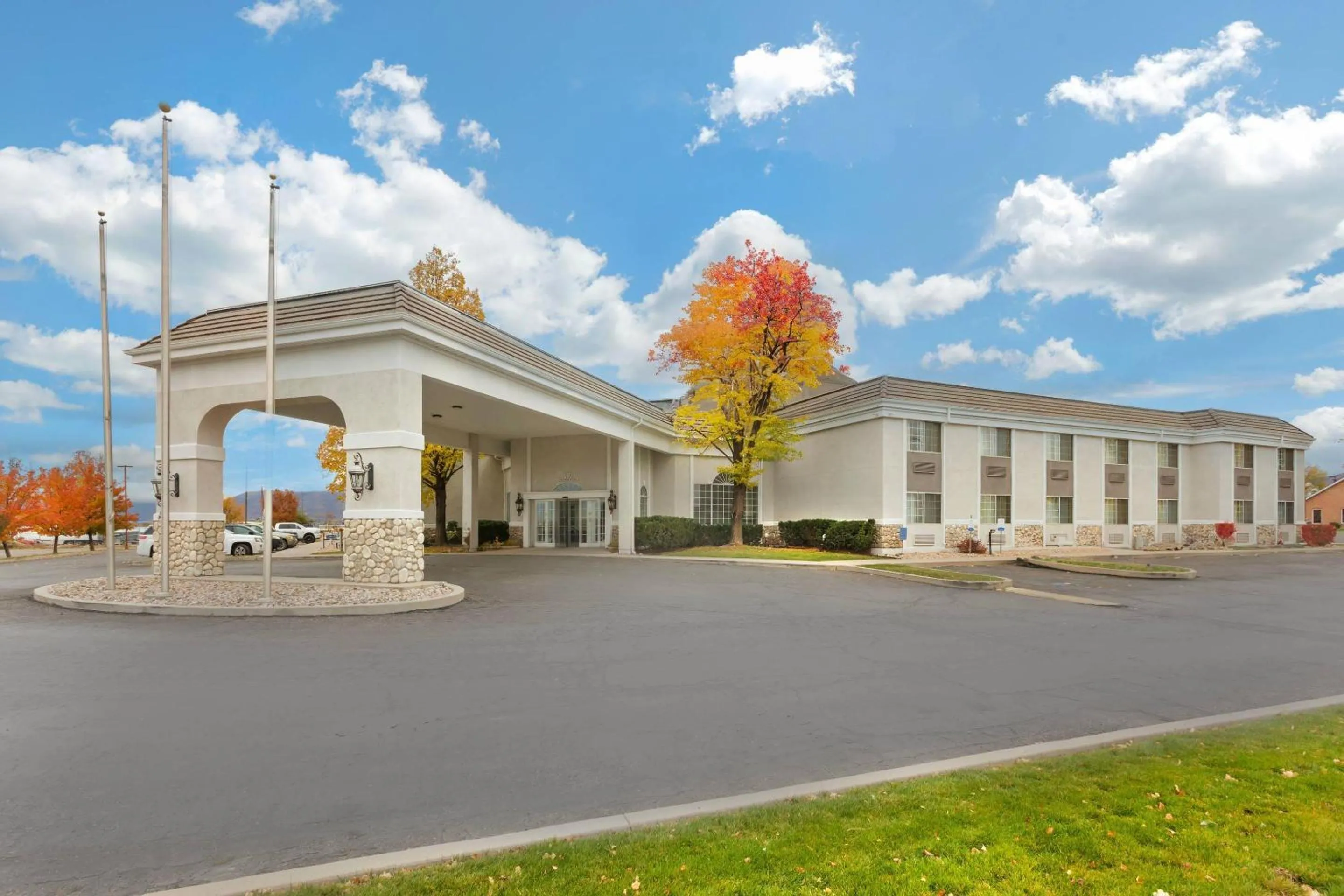 Property building in Quality Inn Payson I-15