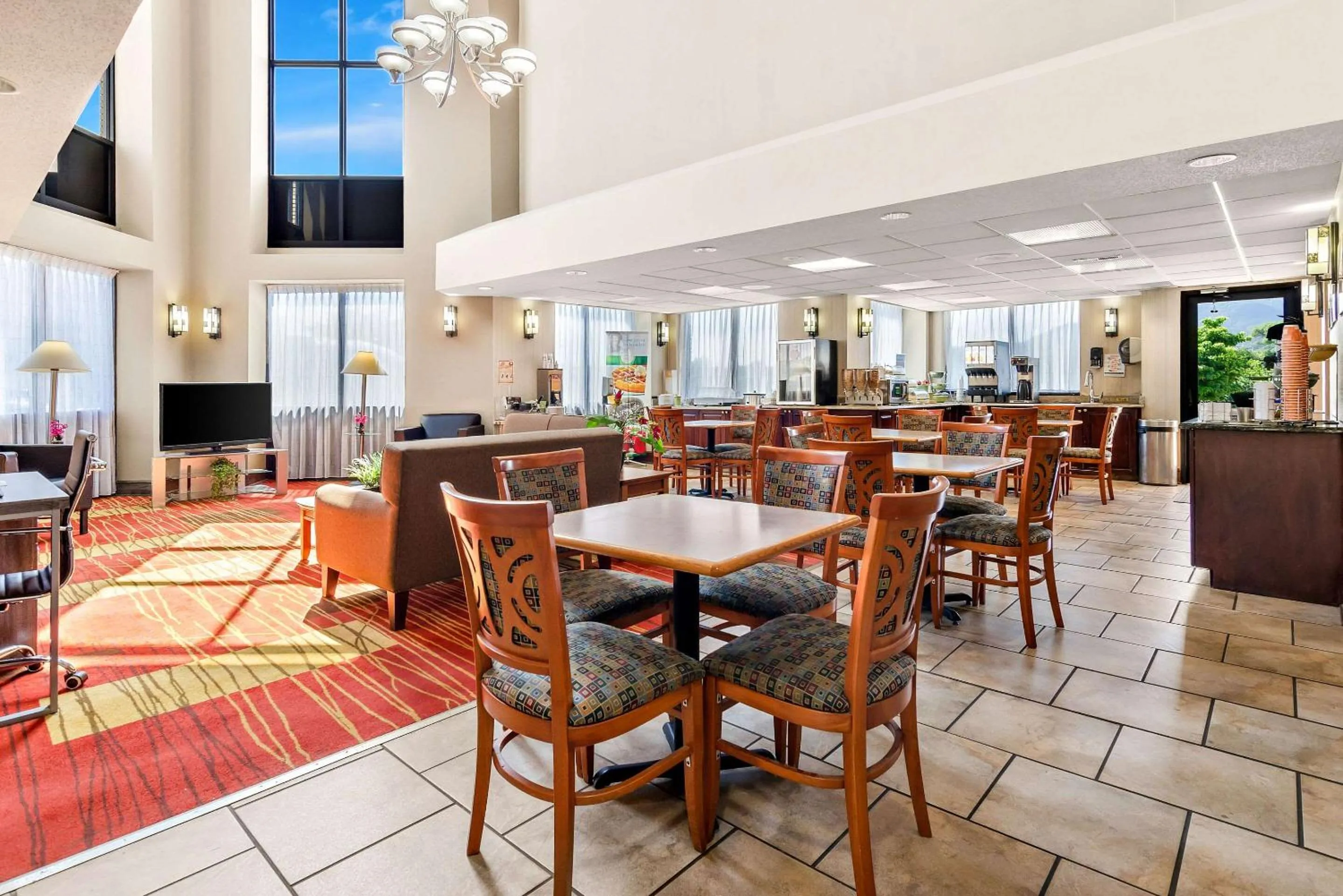 Breakfast in Quality Inn Salem - I-81