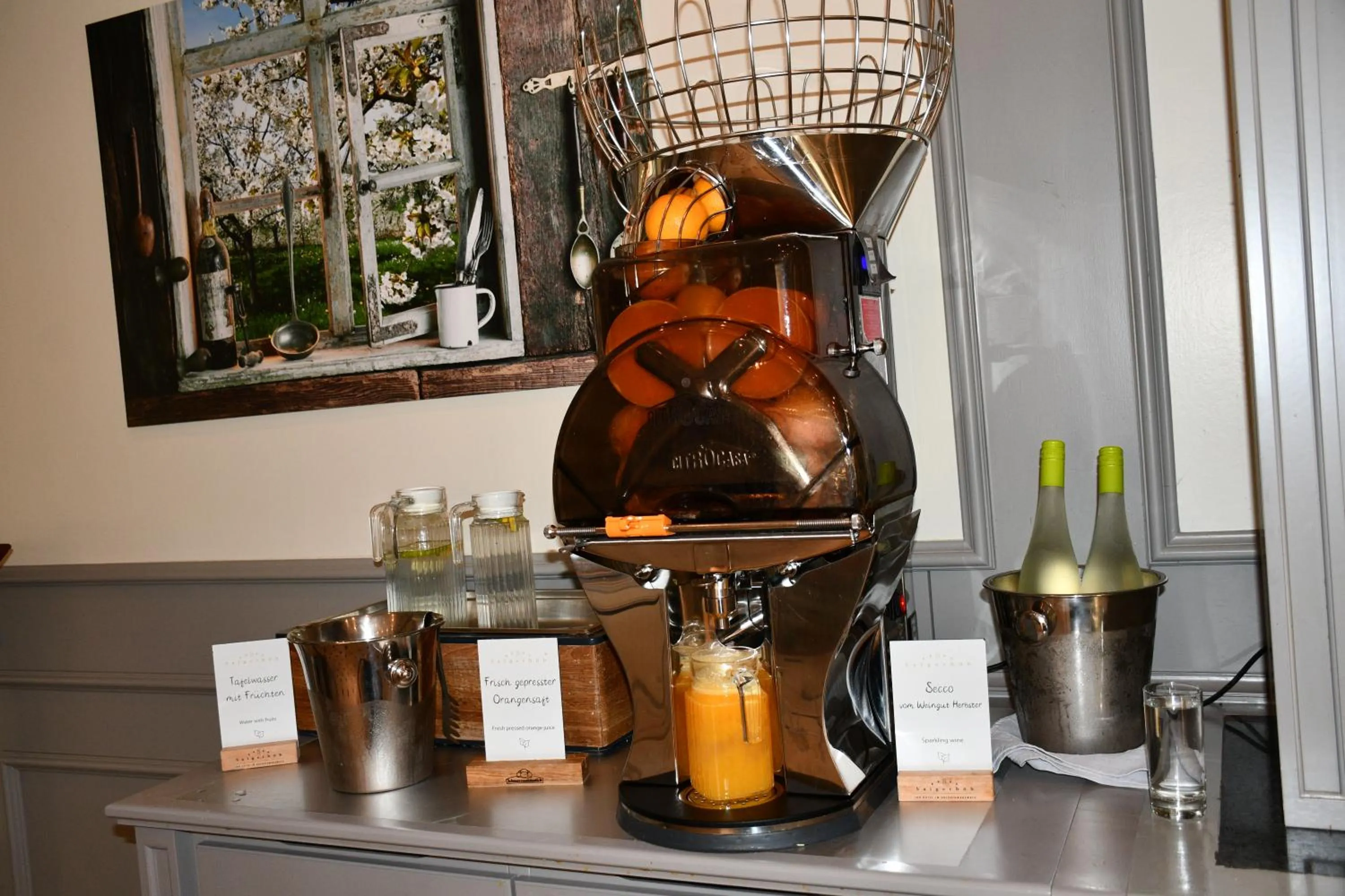 Breakfast in Schwarzwald Wellnesshotel SAIGERHÖH I Spa Golf & Wandern über dem Titisee