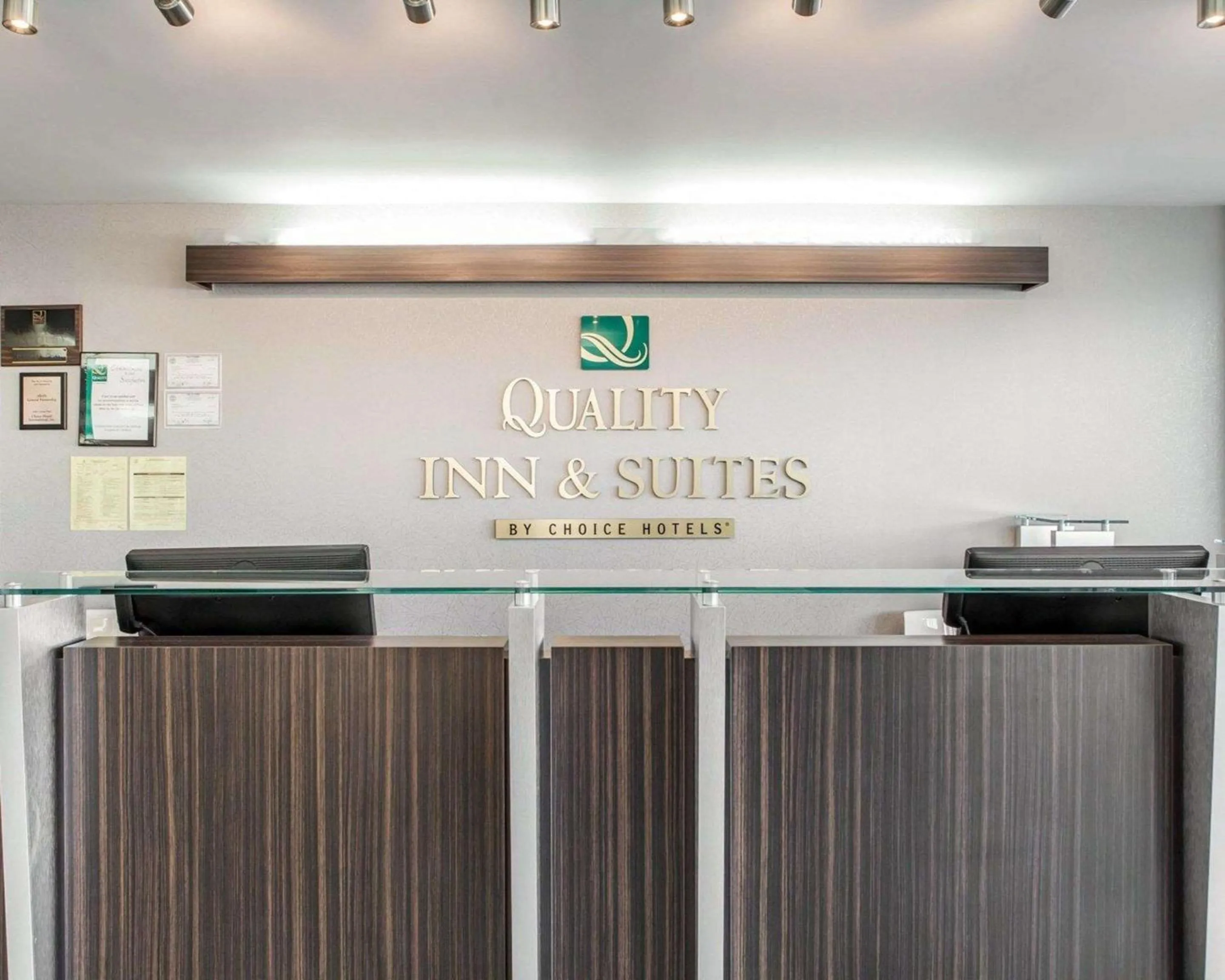 Lobby or reception in Quality Inn & Suites