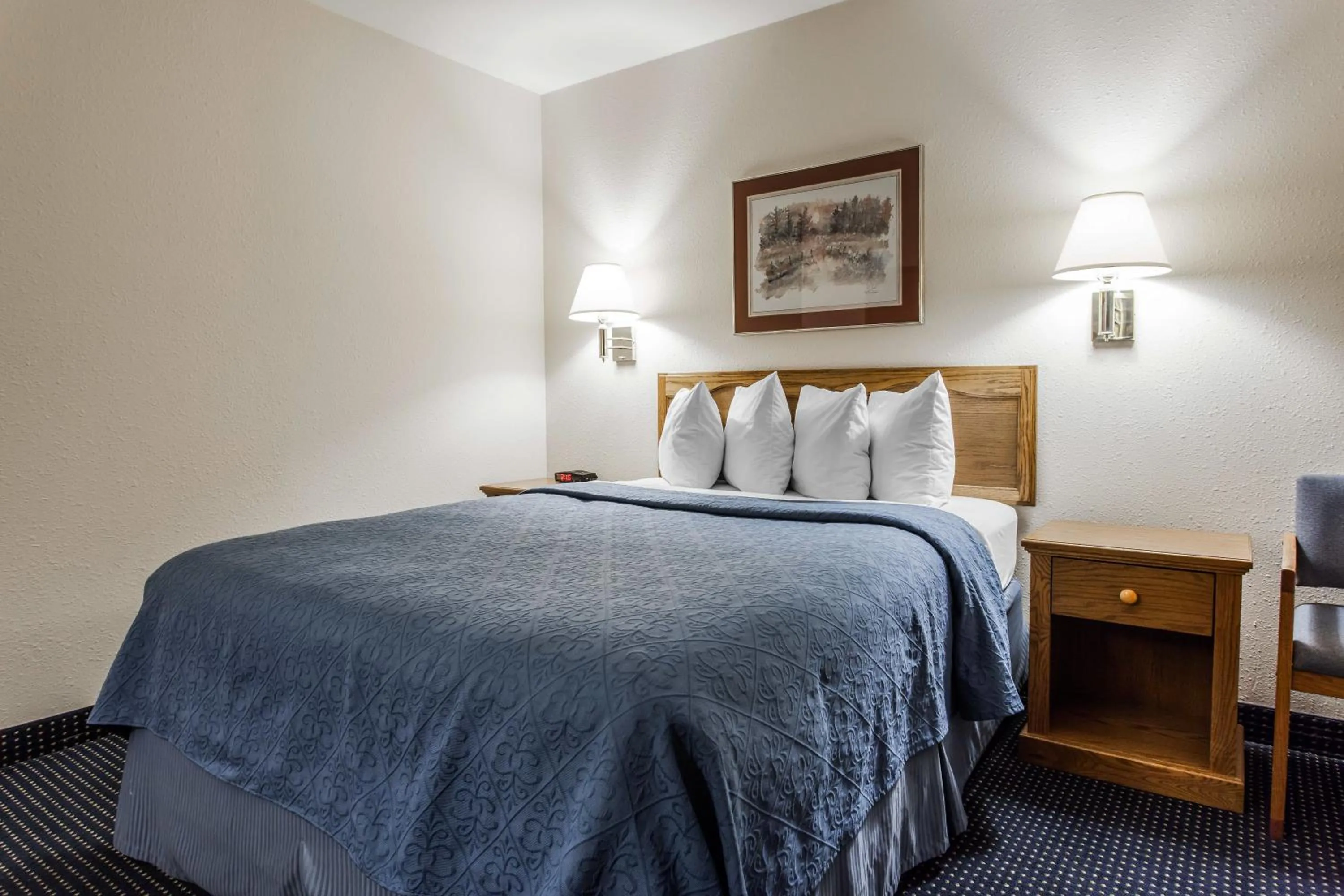 Photo of the whole room, Bed in Quality Inn & Suites Goldendale