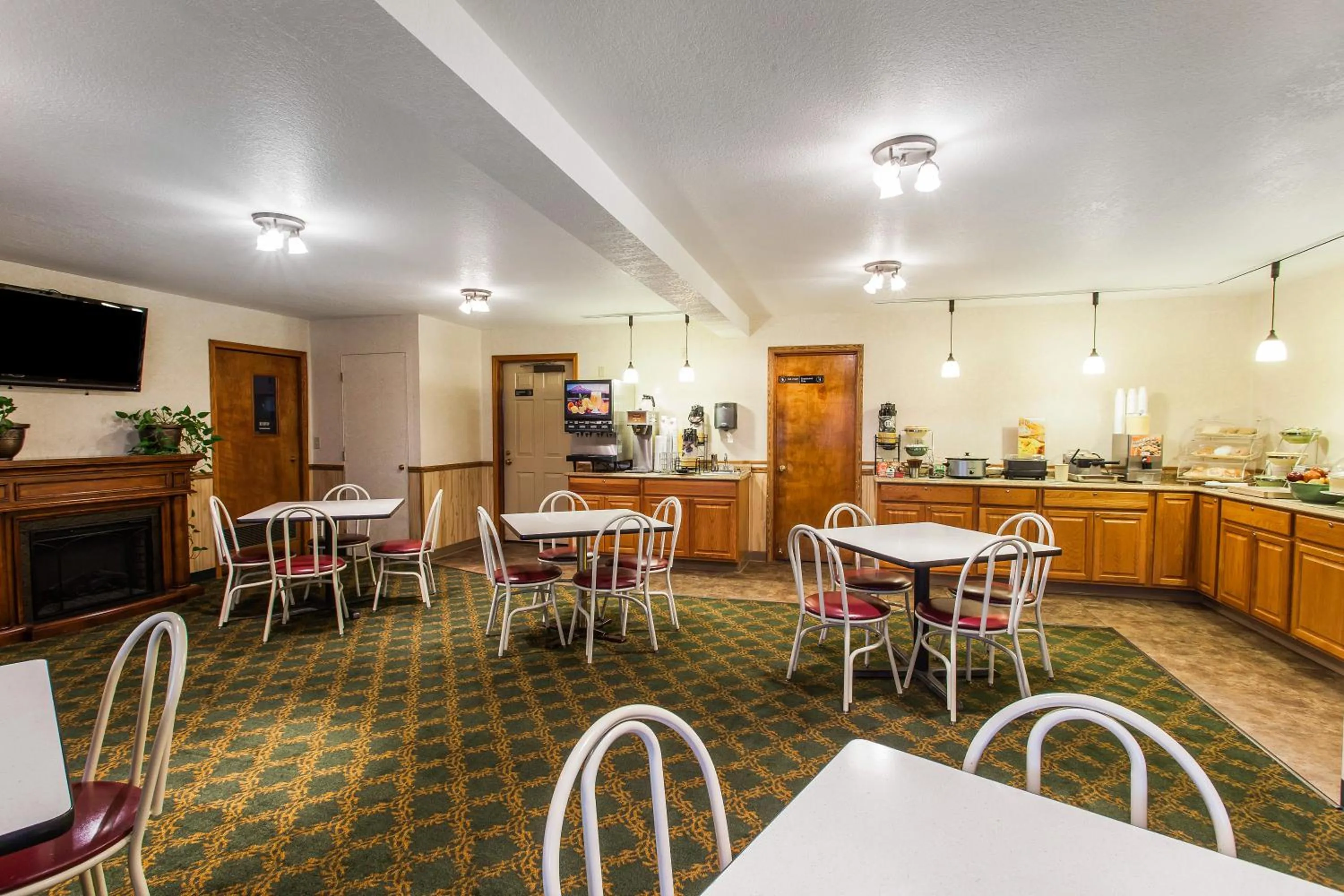 Breakfast in Quality Inn & Suites Goldendale