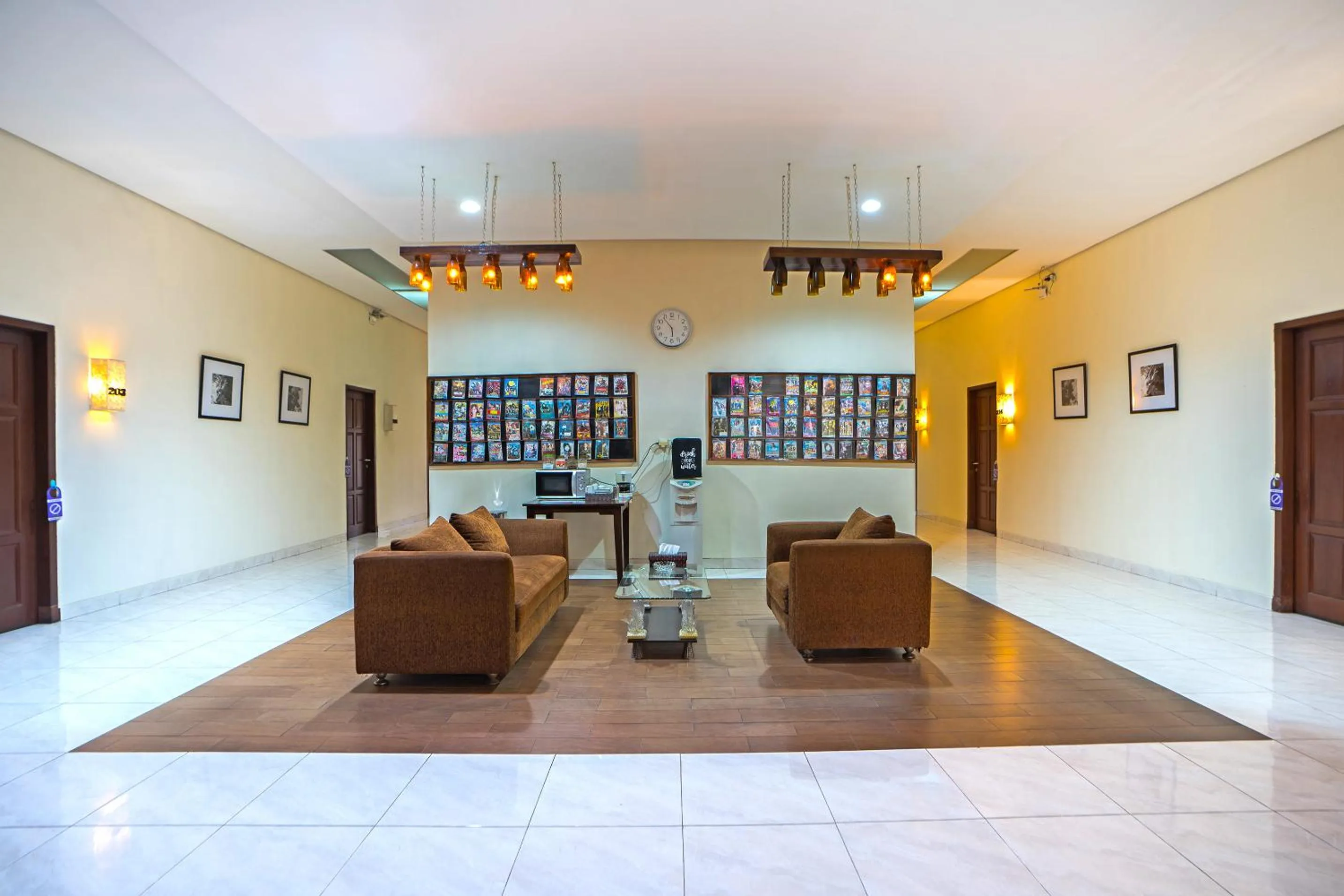 Area and facilities in Jambuluwuk Mansion Pakubuwono