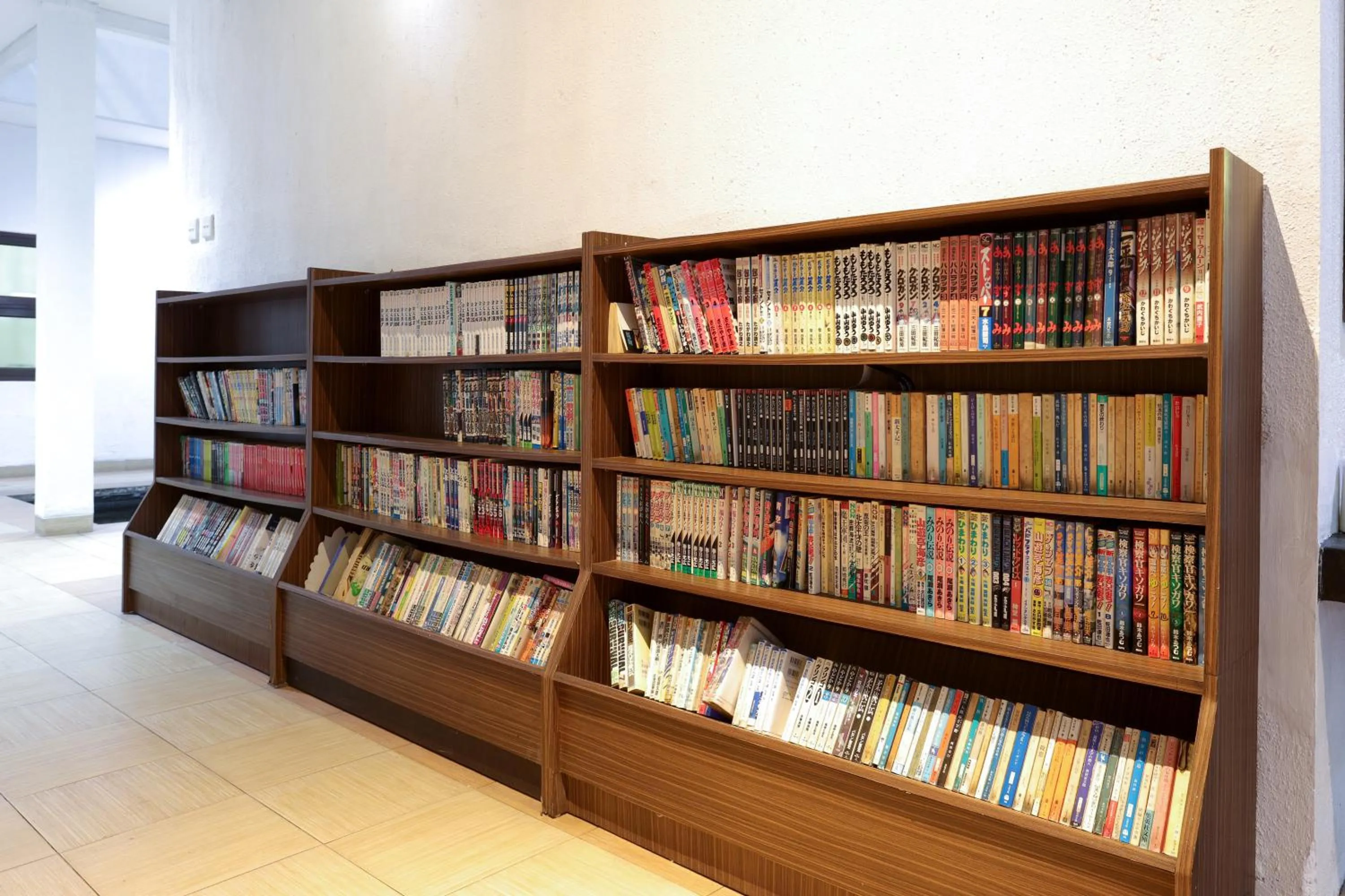 Library in Jambuluwuk Residence Menteng