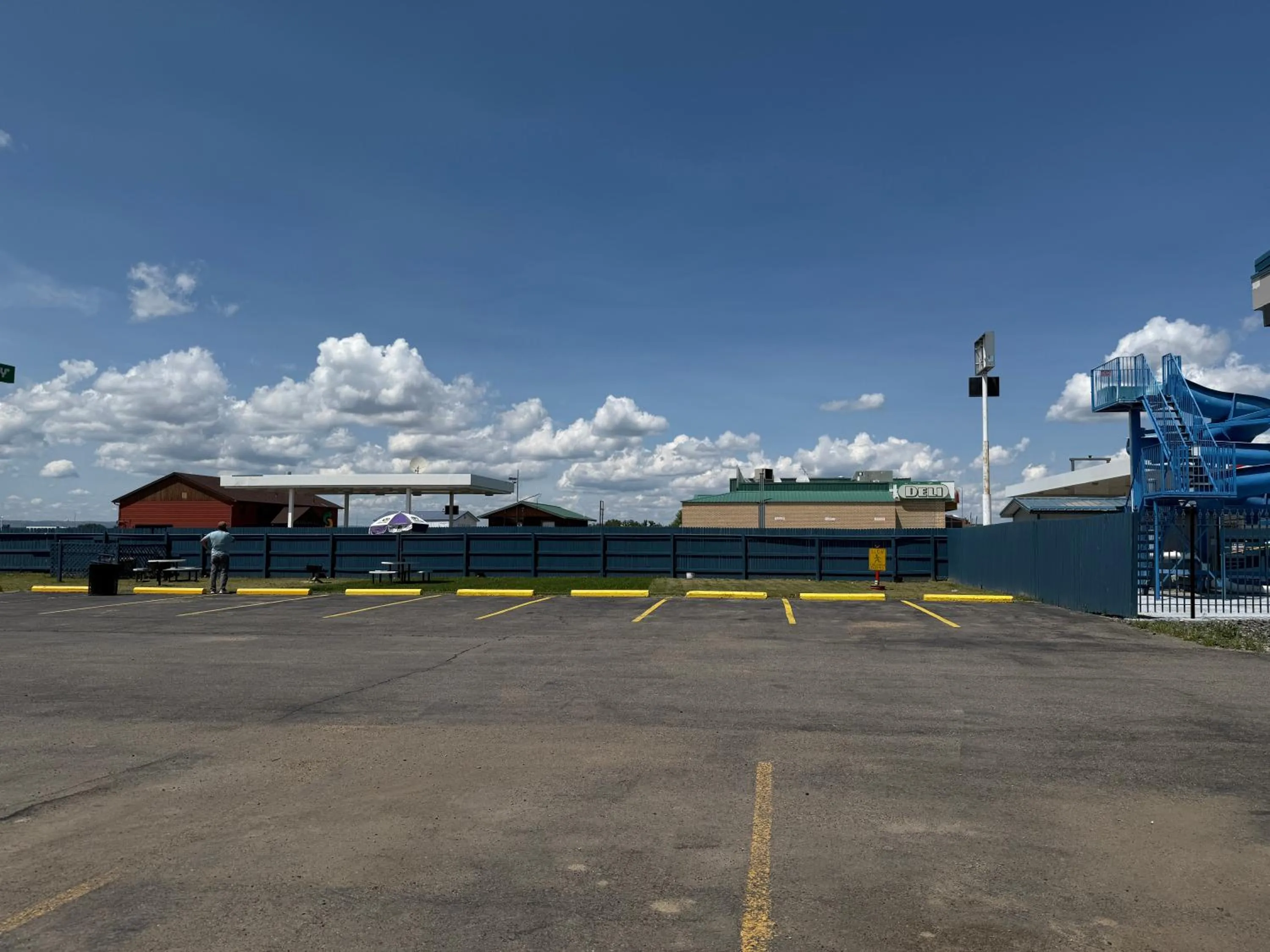Parking in Hardin Lodge By Capital O Little Bighorn Battlefield I-90