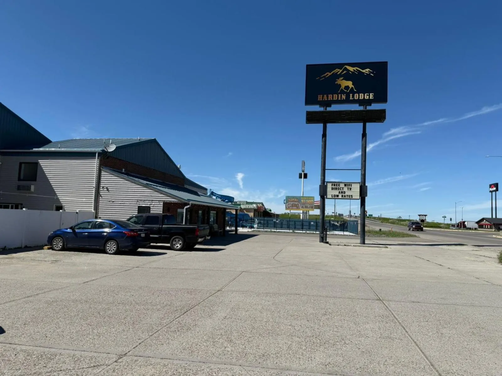 Facade/entrance in Hardin Lodge By Capital O Little Bighorn Battlefield I-90