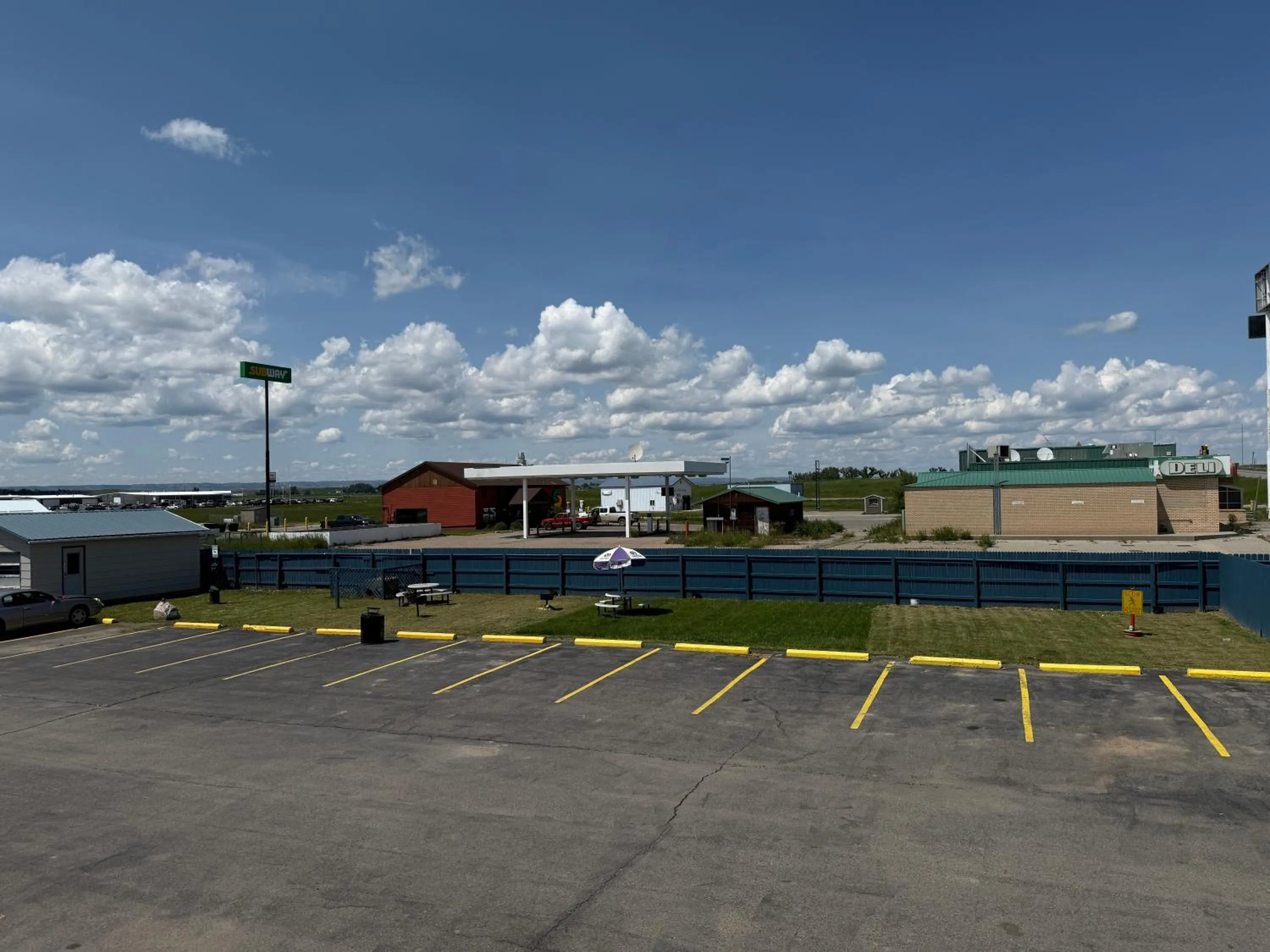 Parking in Hardin Lodge By Capital O Little Bighorn Battlefield I-90