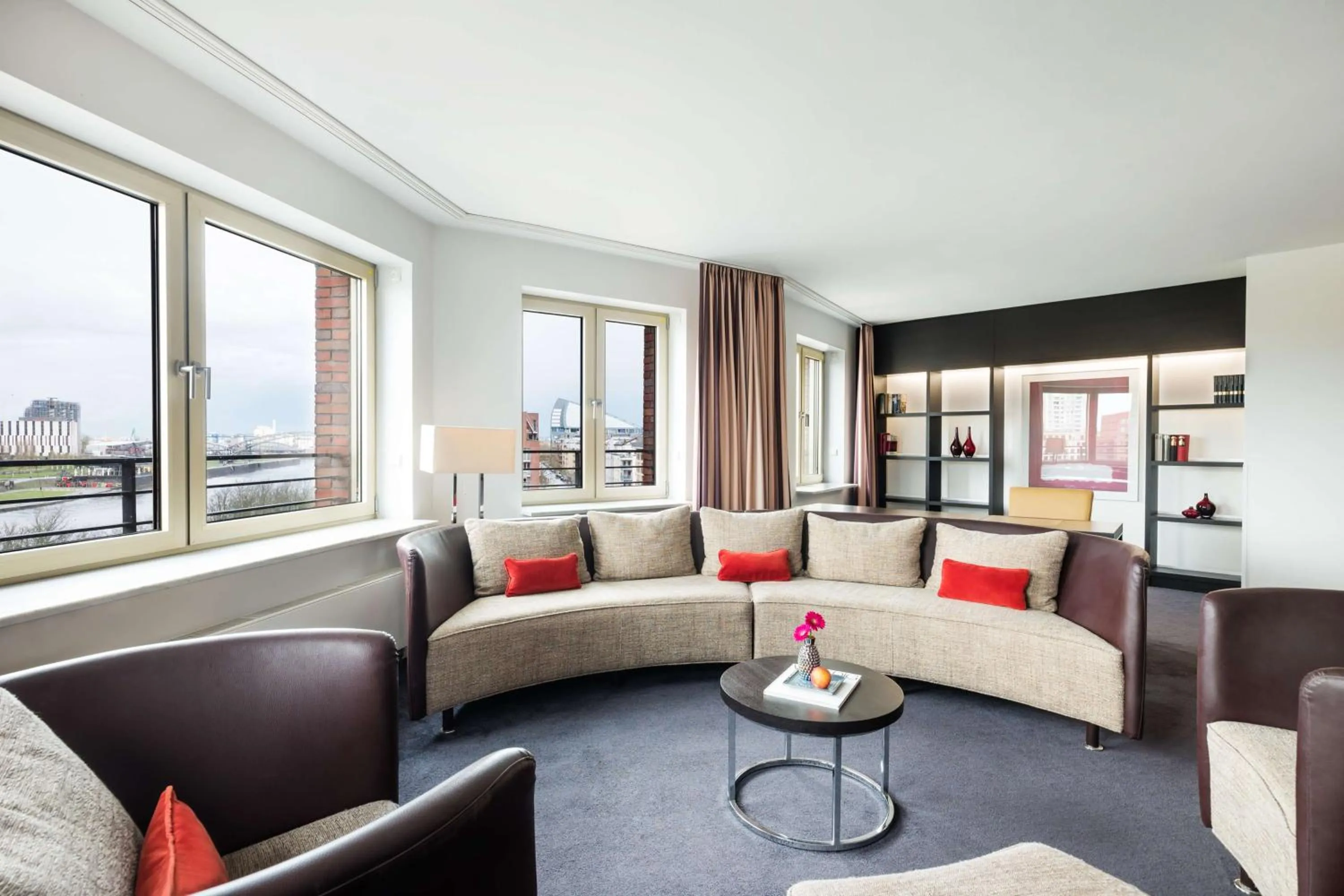 Photo of the whole room in Lindner Hotel Frankfurt Main Plaza, part of JdV by Hyatt