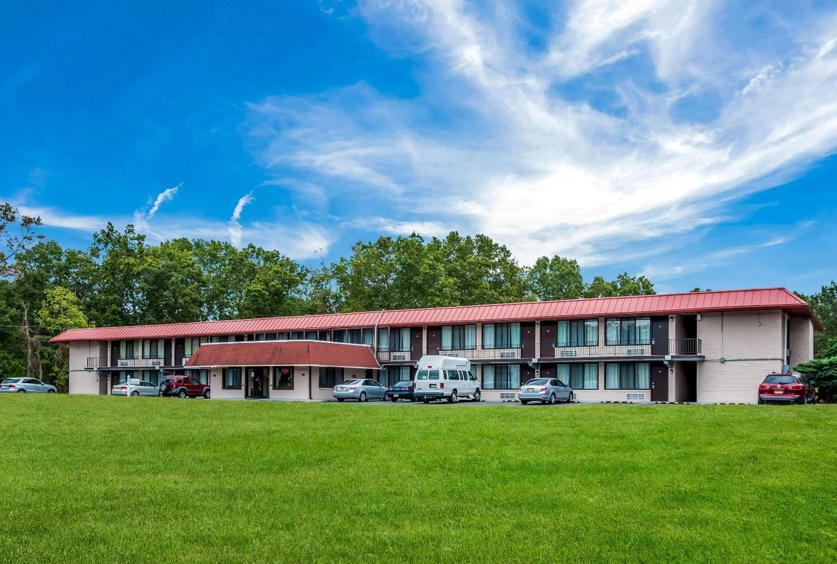 Property Building in Rodeway Inn Hammonton