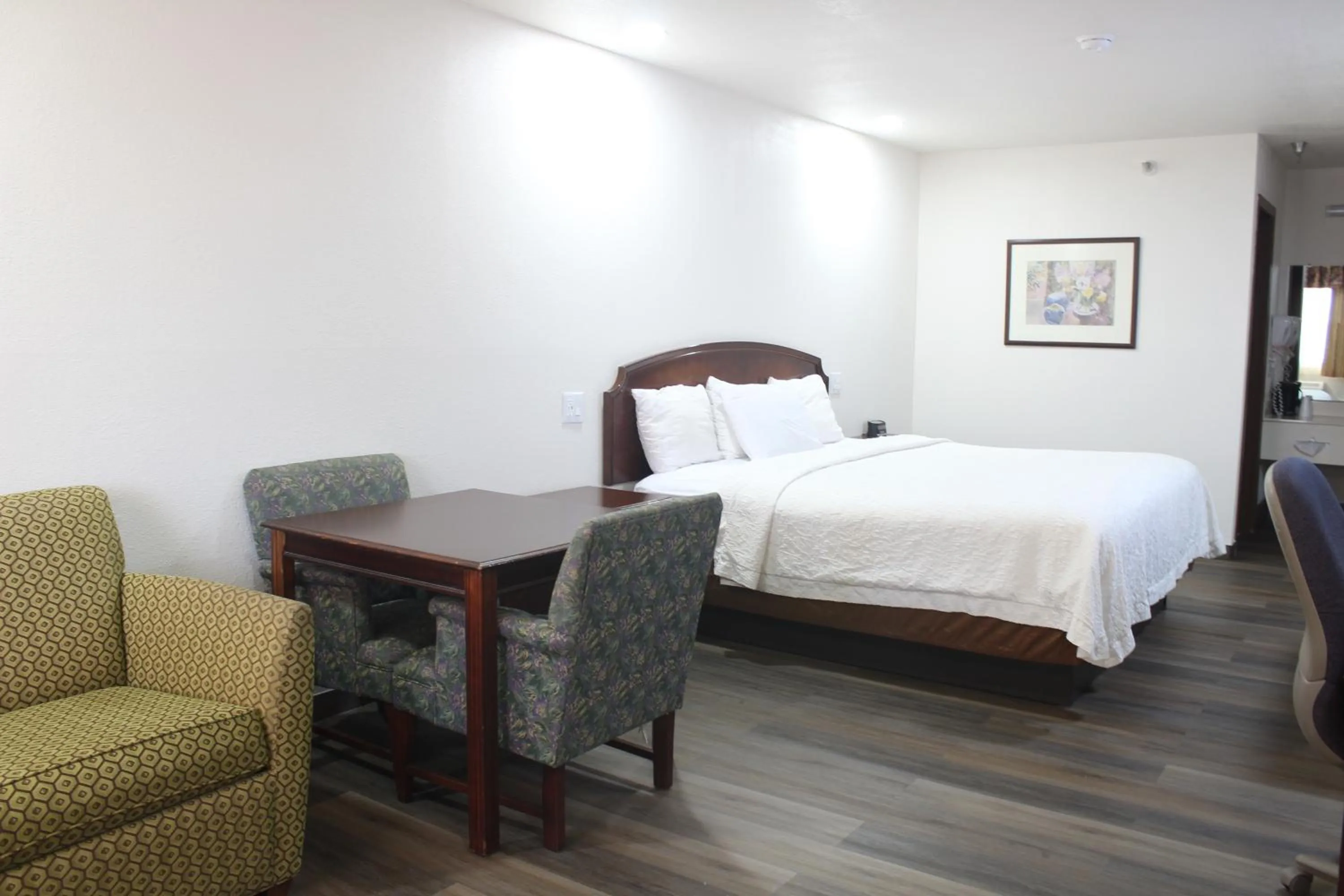 Bed in Rodeway Inn Tucumcari