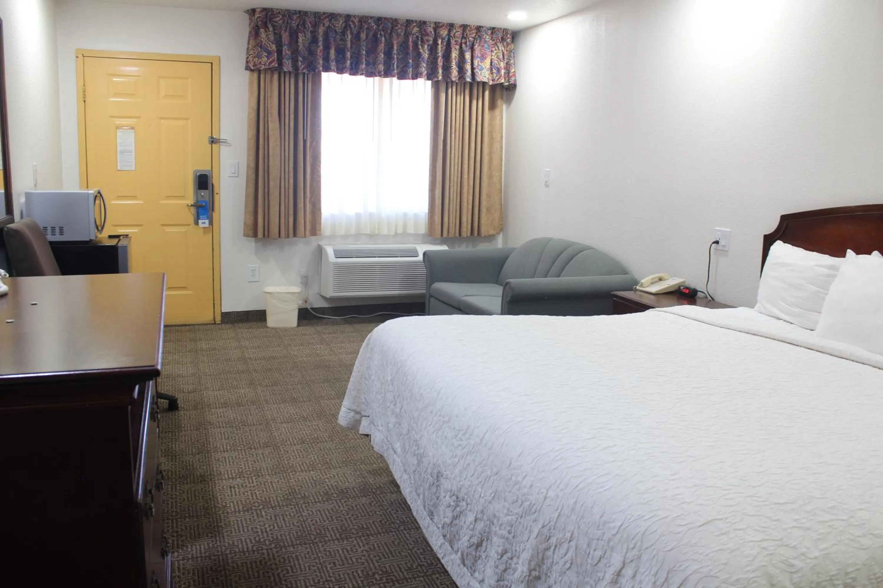 Bed in Rodeway Inn Tucumcari