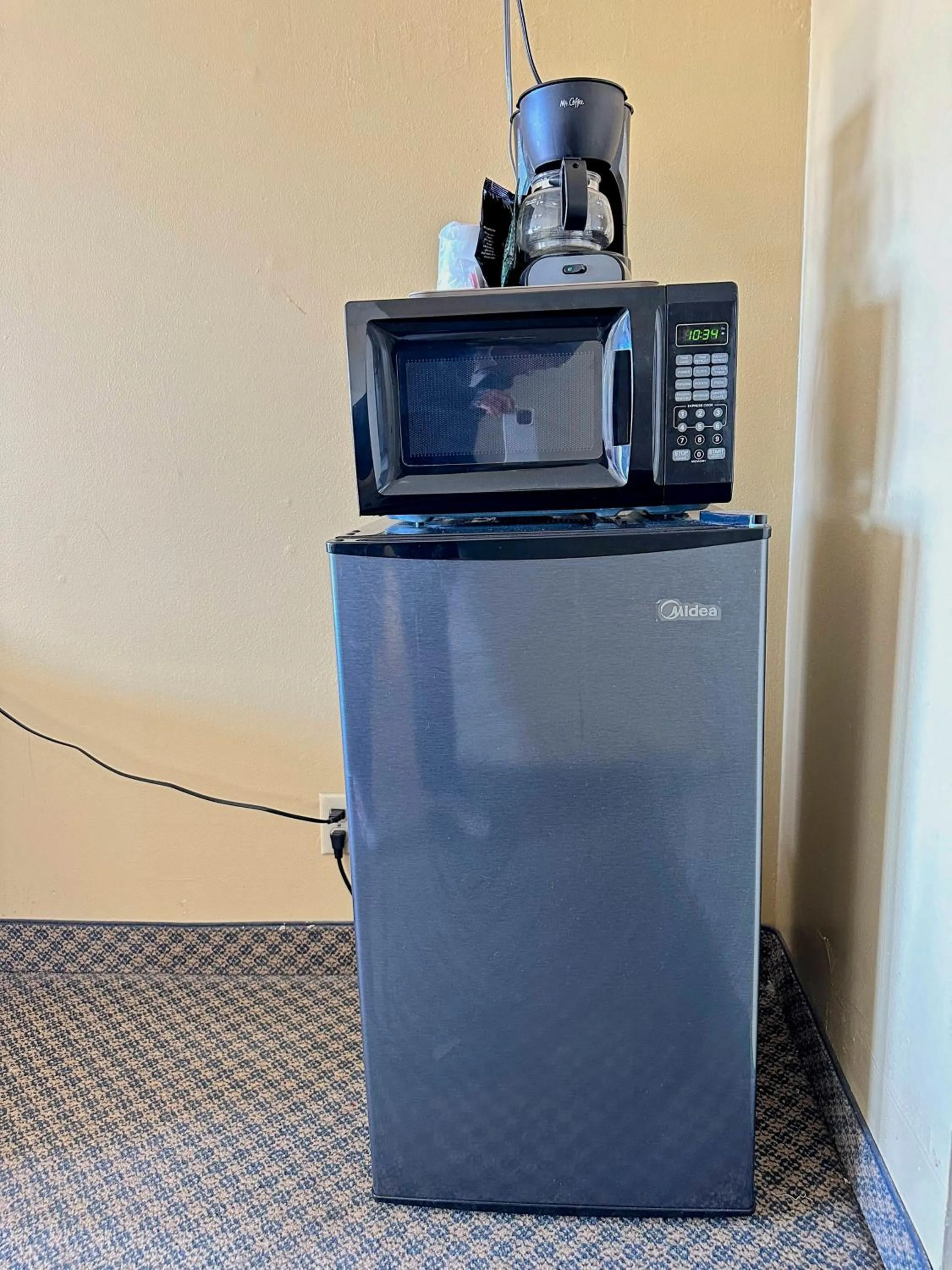 minibar in Rodeway Inn Boardman - Hermiston