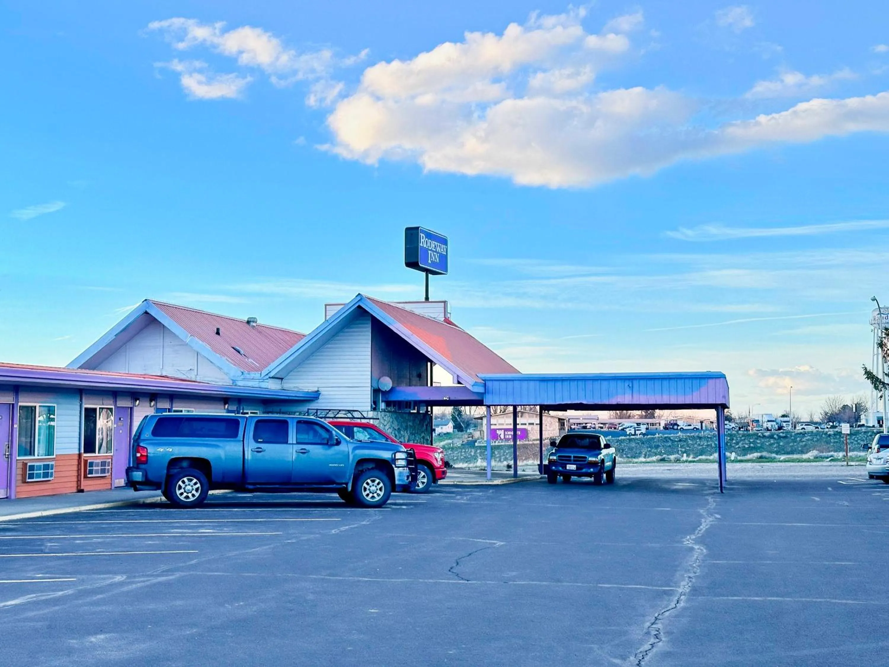 Property building in Rodeway Inn Boardman - Hermiston