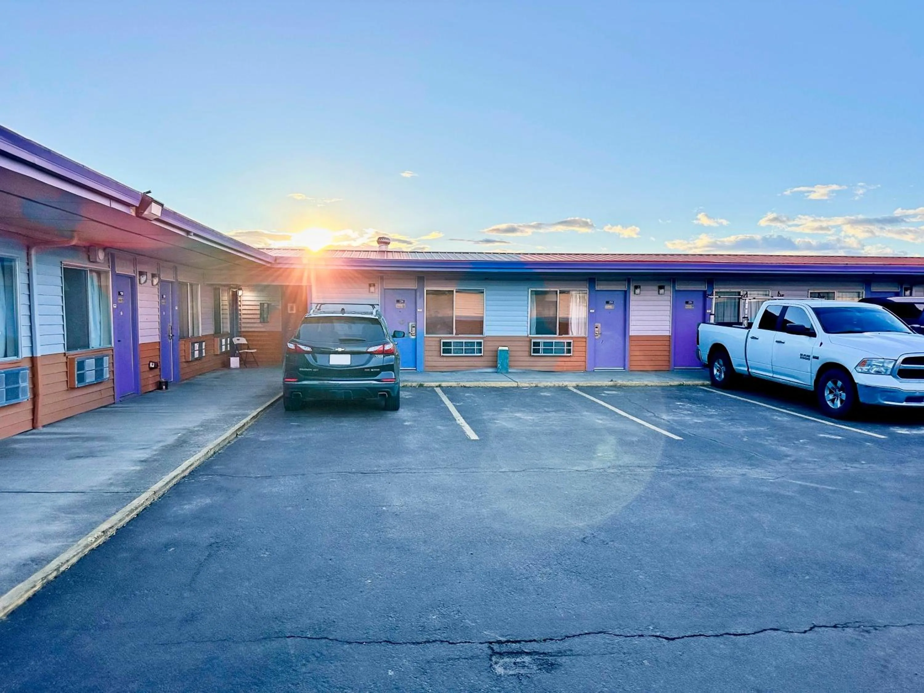 Property building in Rodeway Inn Boardman - Hermiston