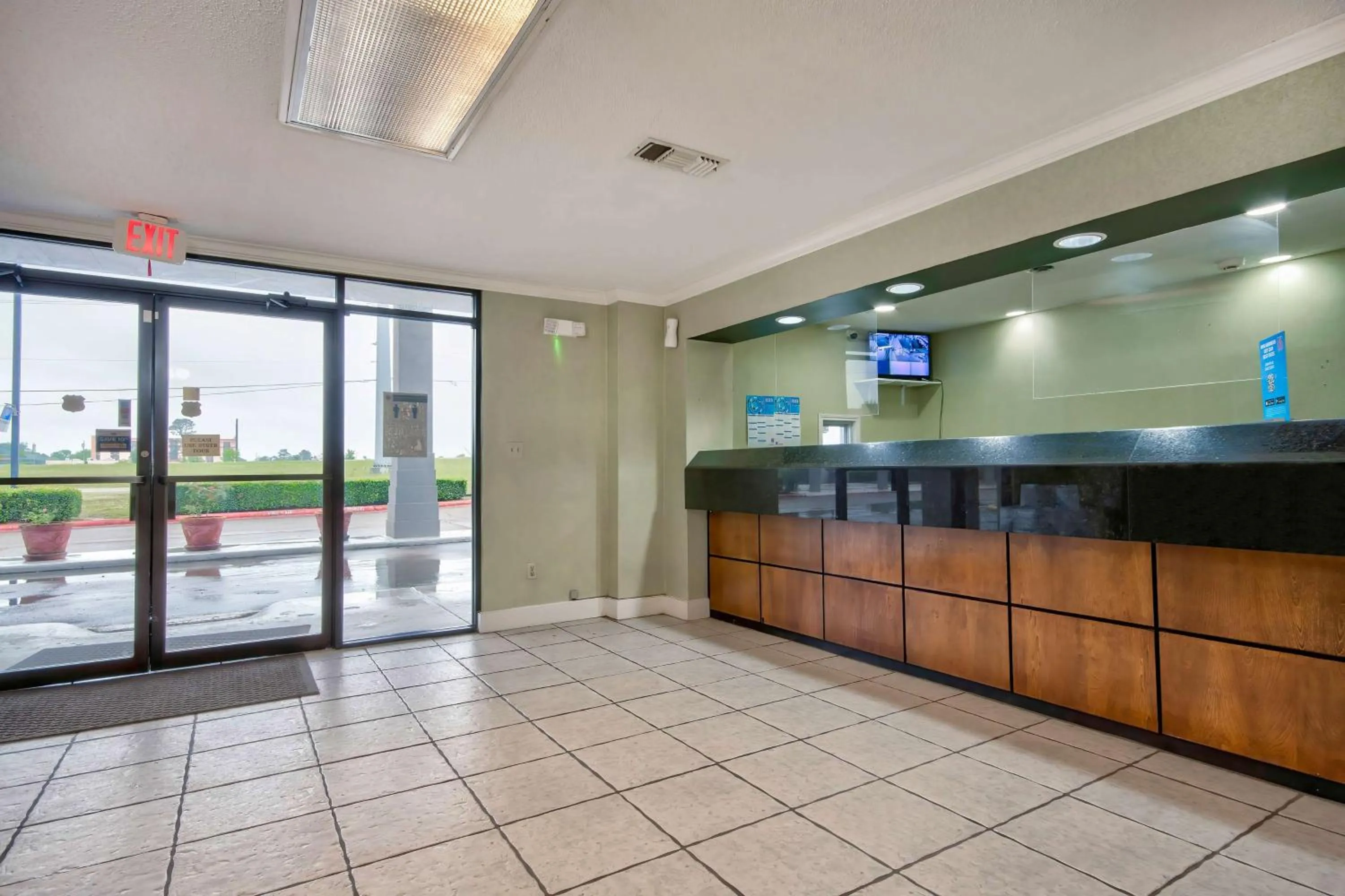 Lobby or reception in Motel 6 Texarkana, TX