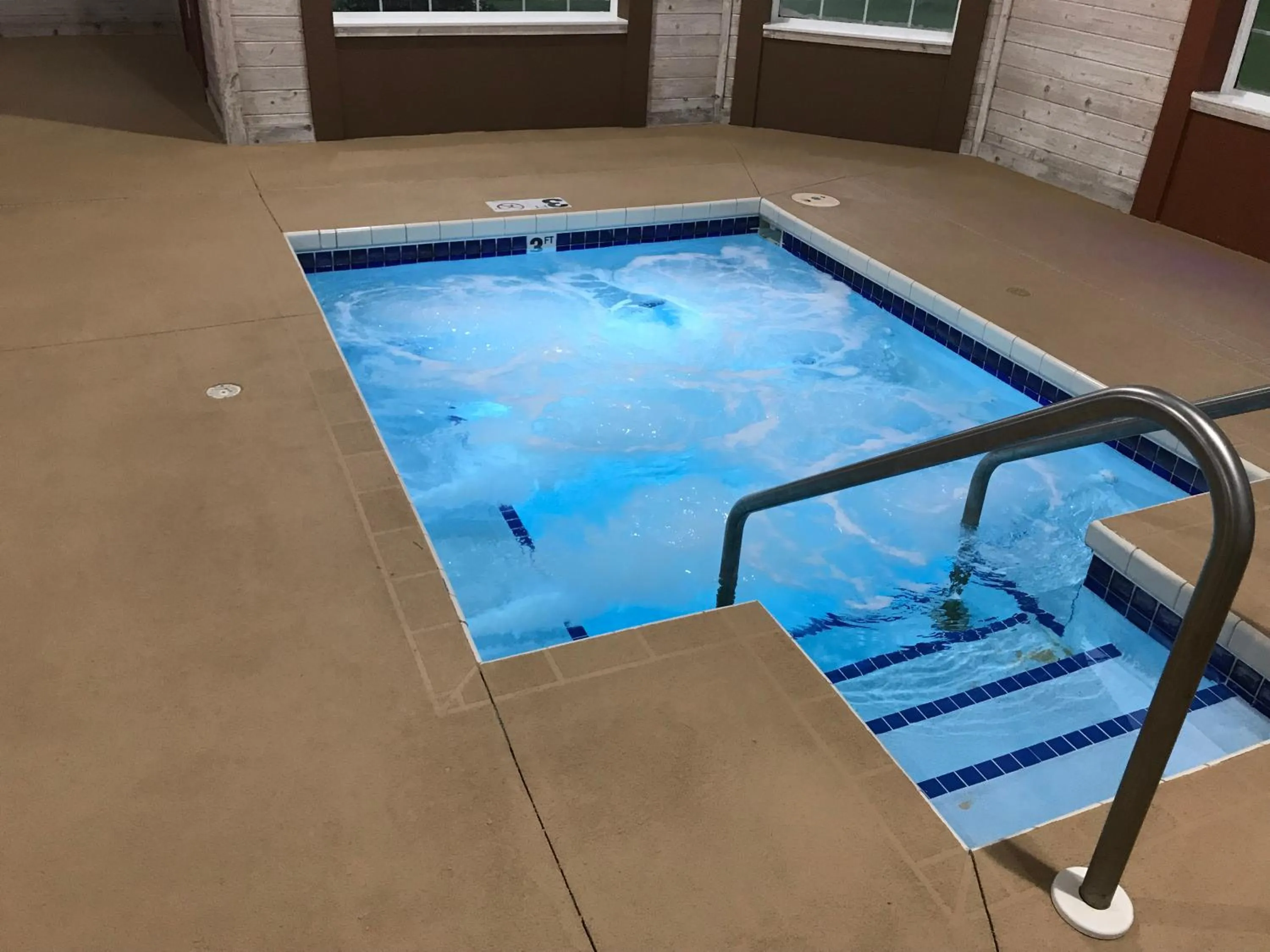 AmericInn by Wyndham Jefferson