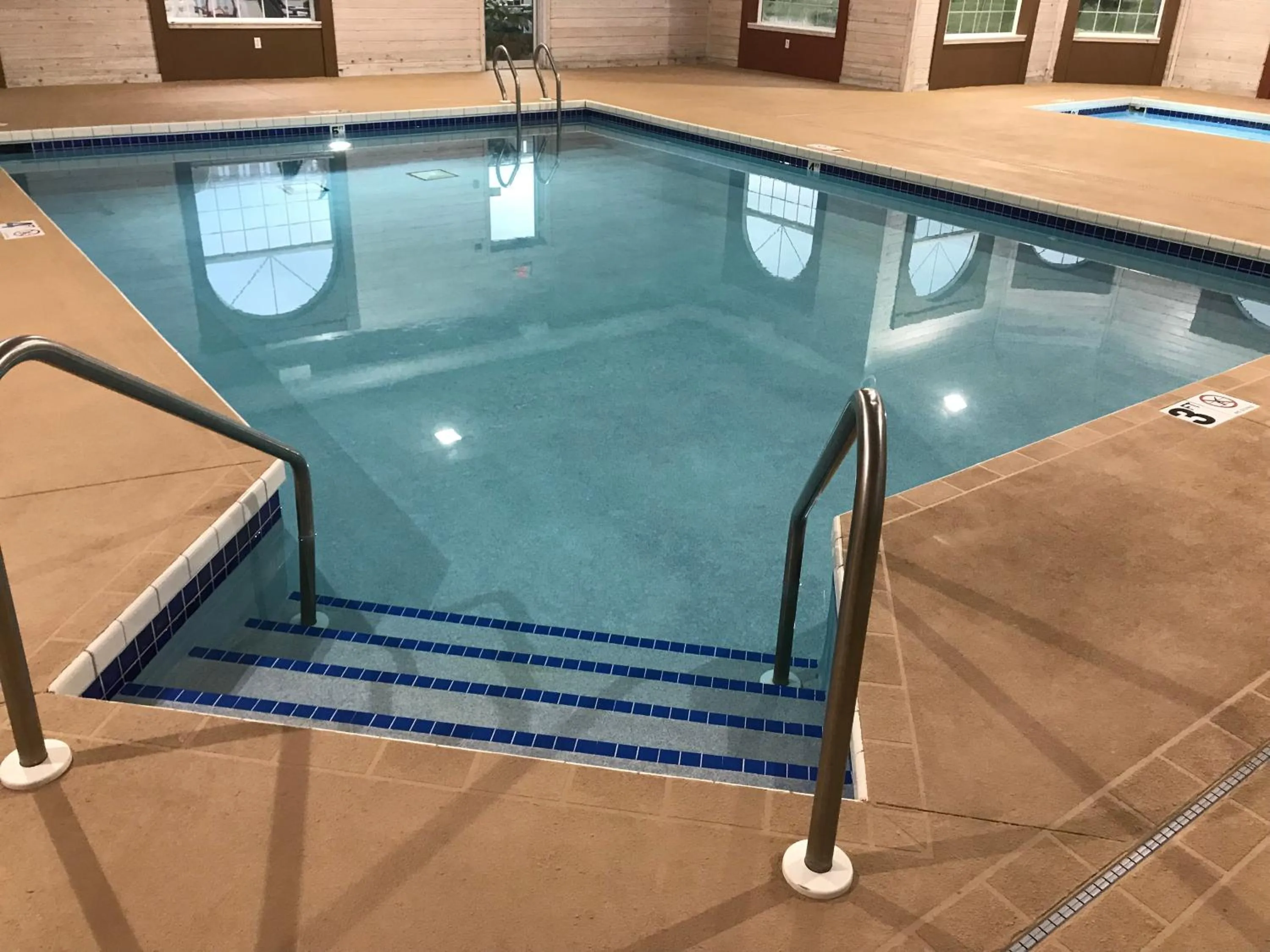 AmericInn by Wyndham Jefferson