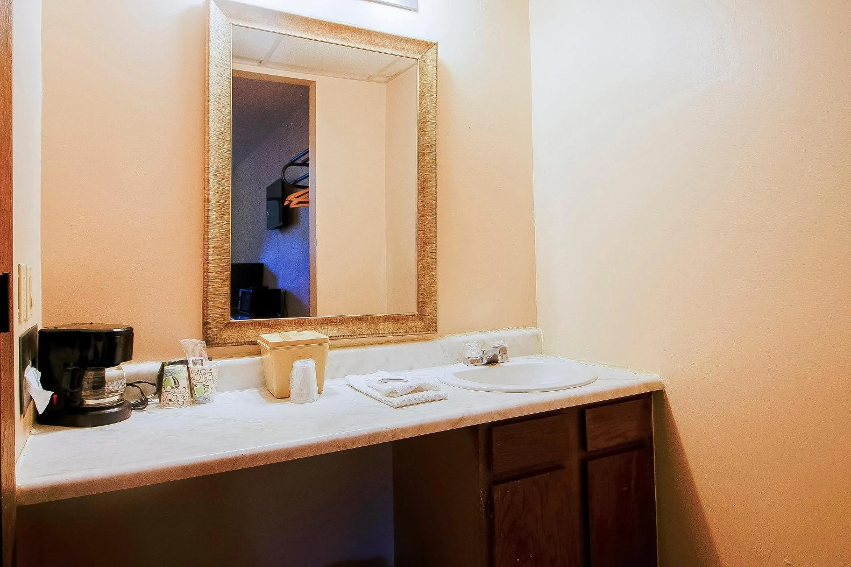 Bathroom in OYO Hotel Chapmanville Inn, WV - Hwy 119