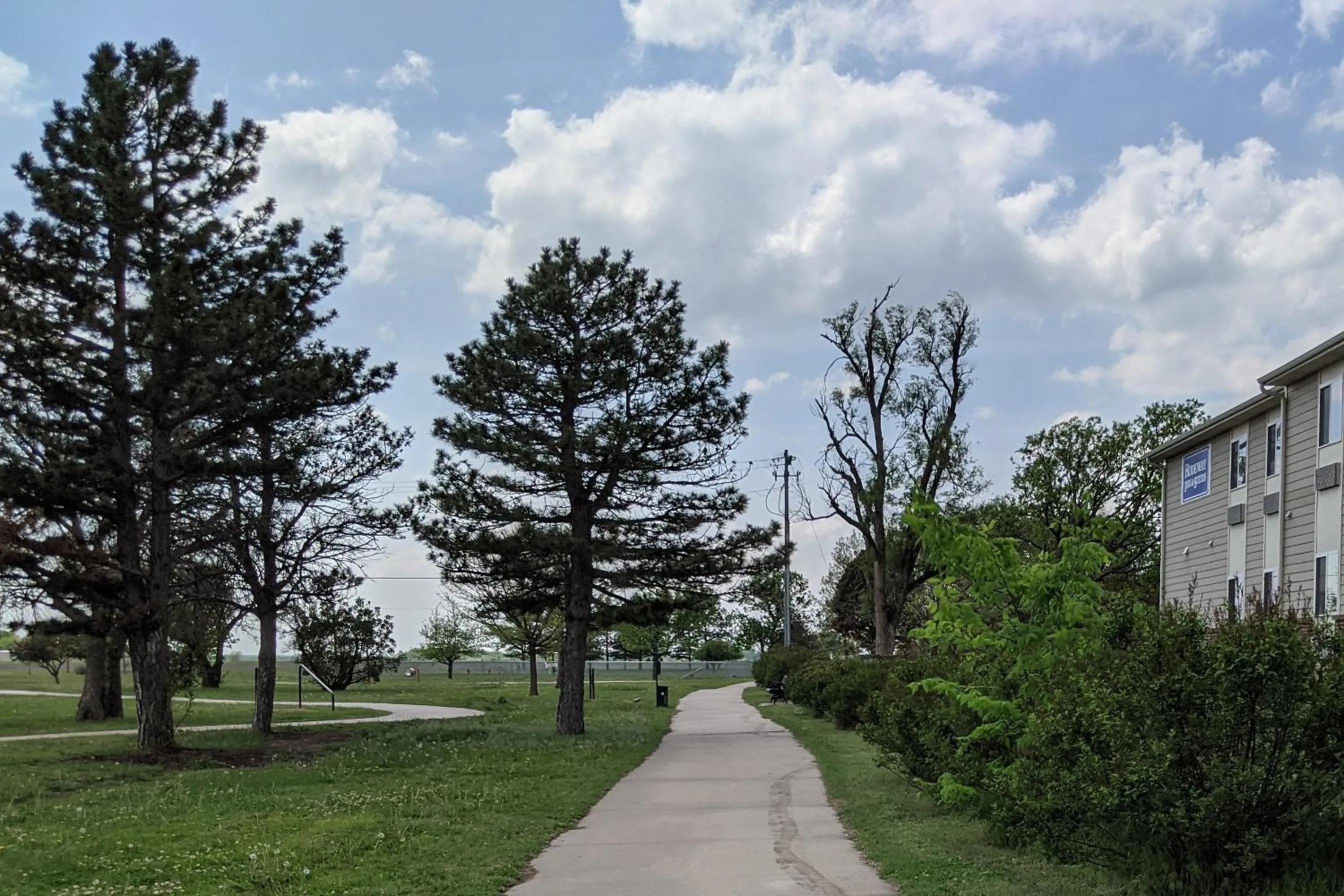 Property building in Rodeway Inn & Suites Hoisington