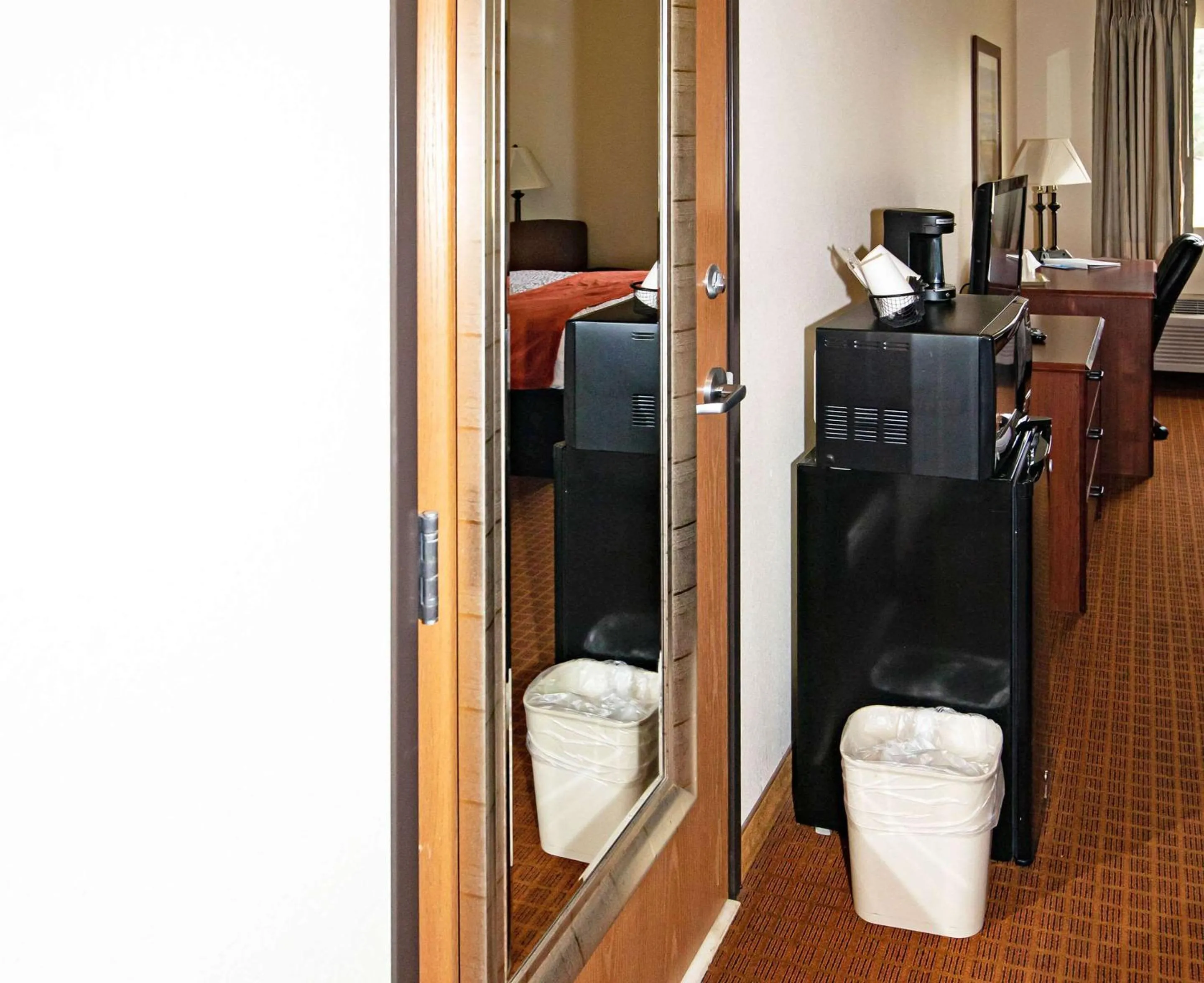 Photo of the whole room, Bathroom in Rodeway Inn & Suites Hoisington