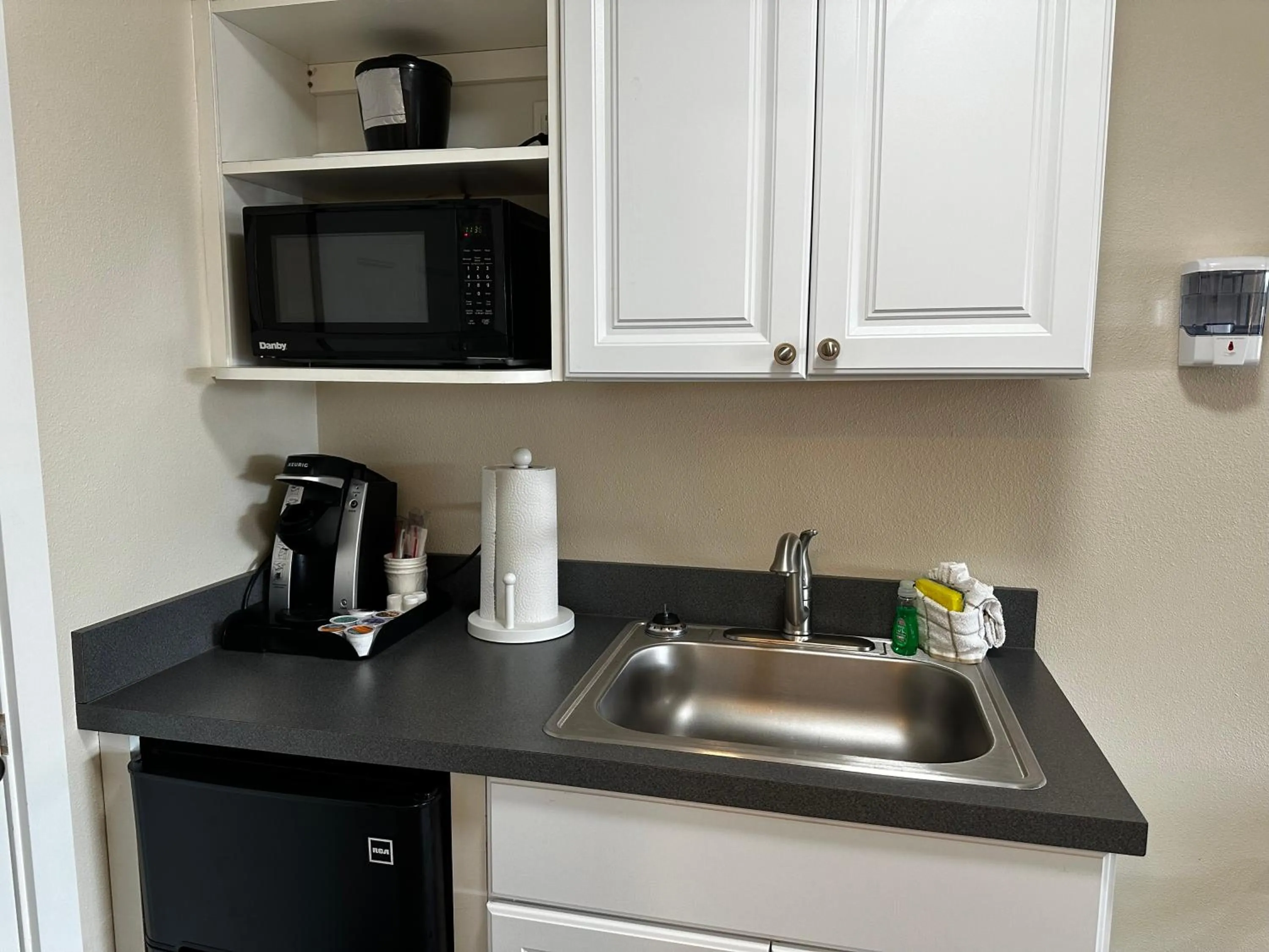 Kitchen or kitchenette in Inn at the Sea