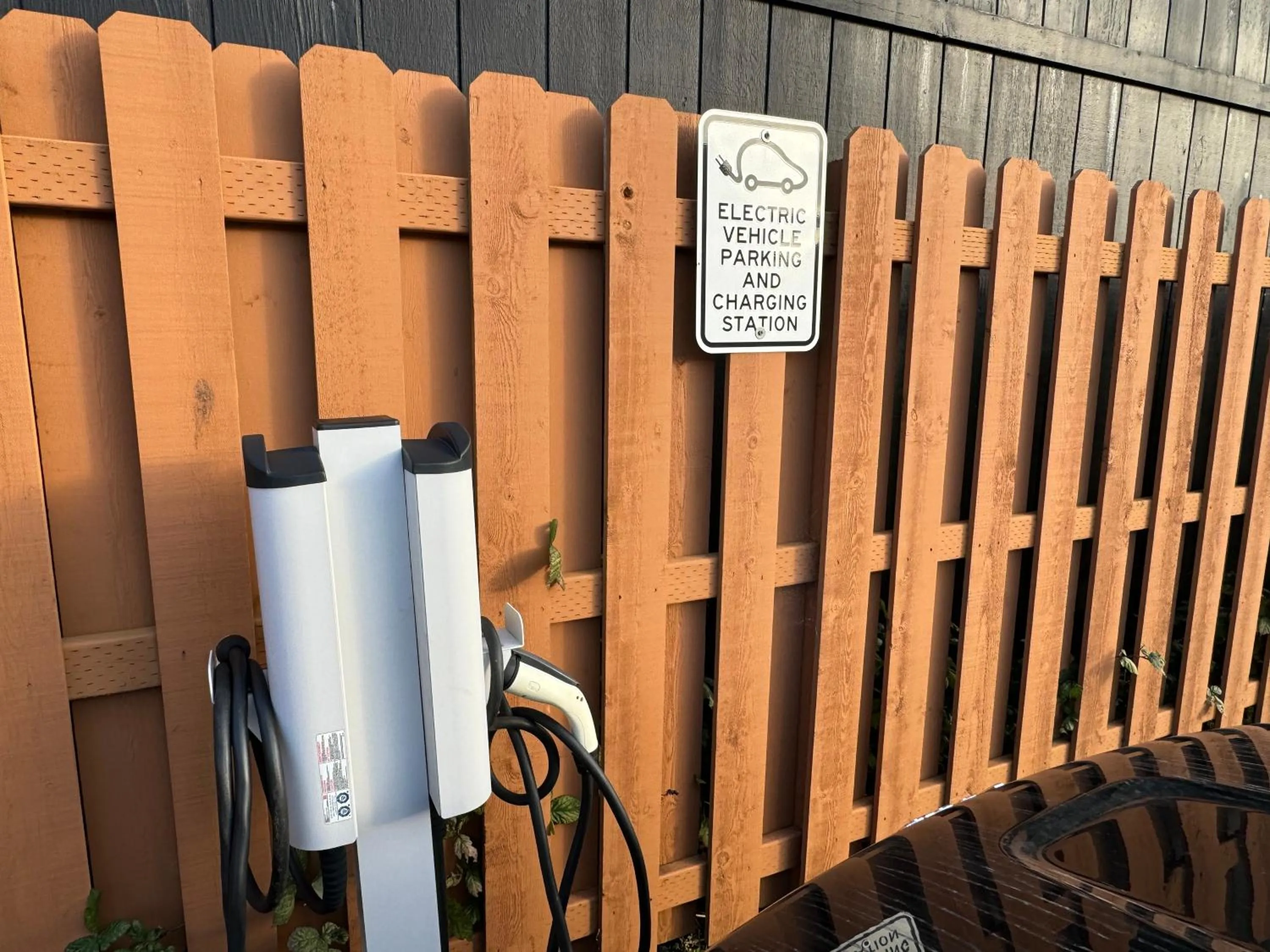 Parking in Inn at the Sea