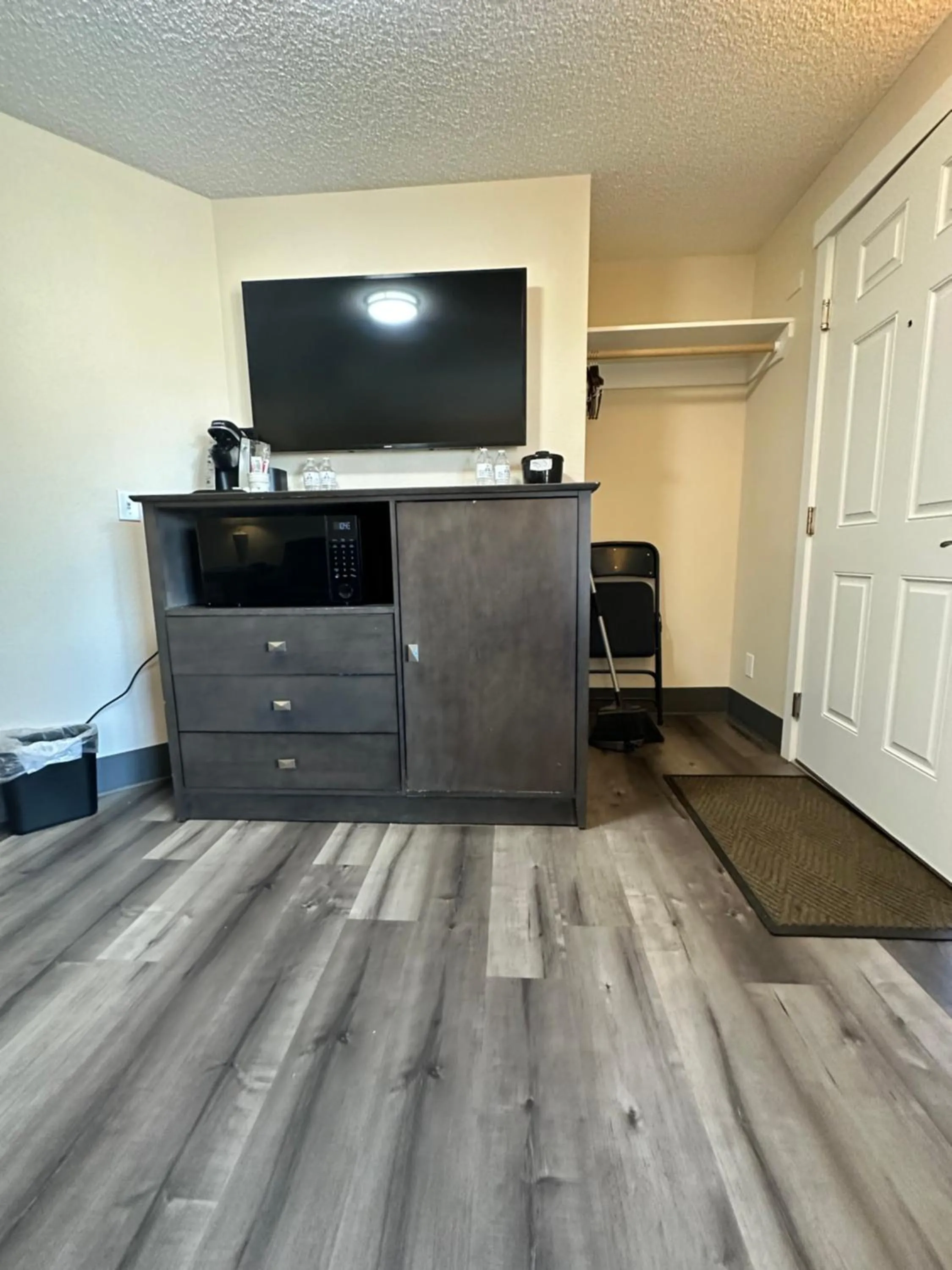 TV and multimedia in Inn at the Sea