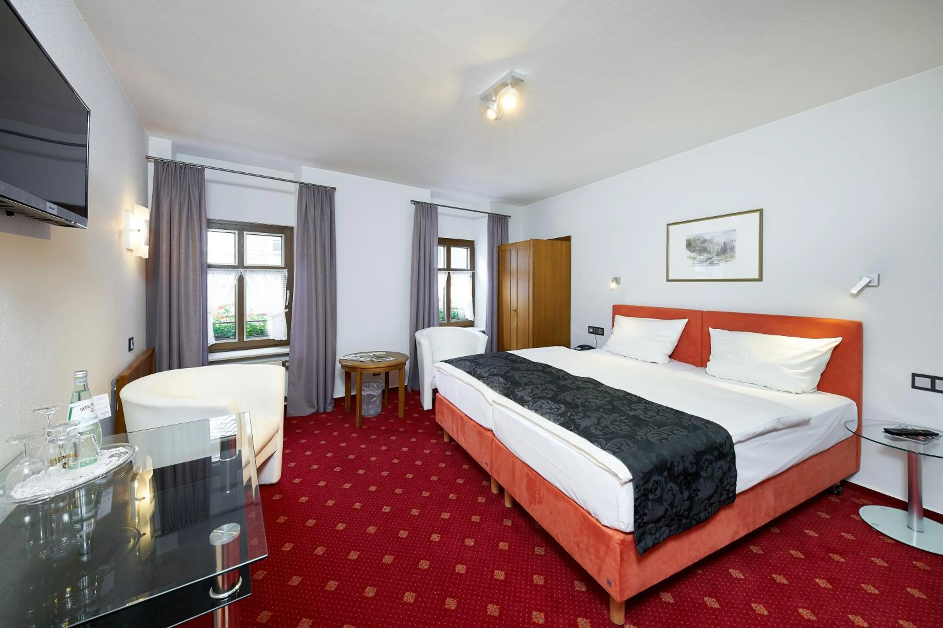 Photo of the whole room, Bed in Hotel zur Post