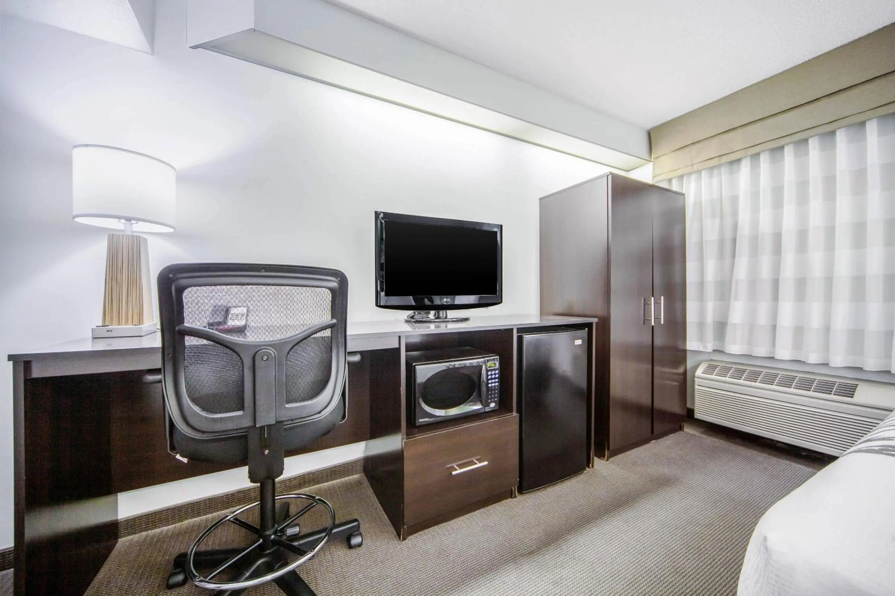 Bedroom, Bed in Sleep Inn & Suites Columbus, NE